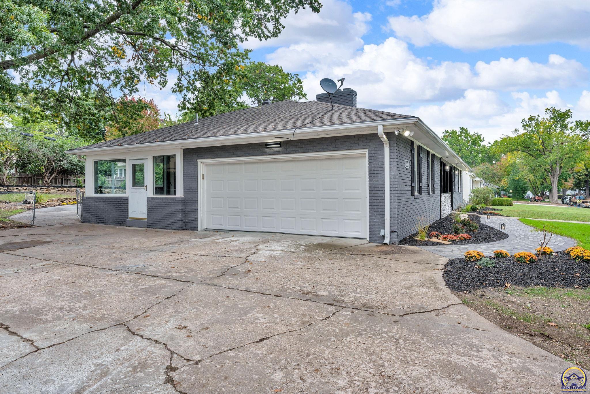3636 SW Stratford RD
