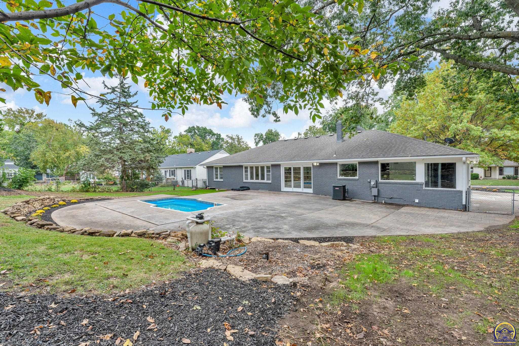 3636 SW Stratford RD
