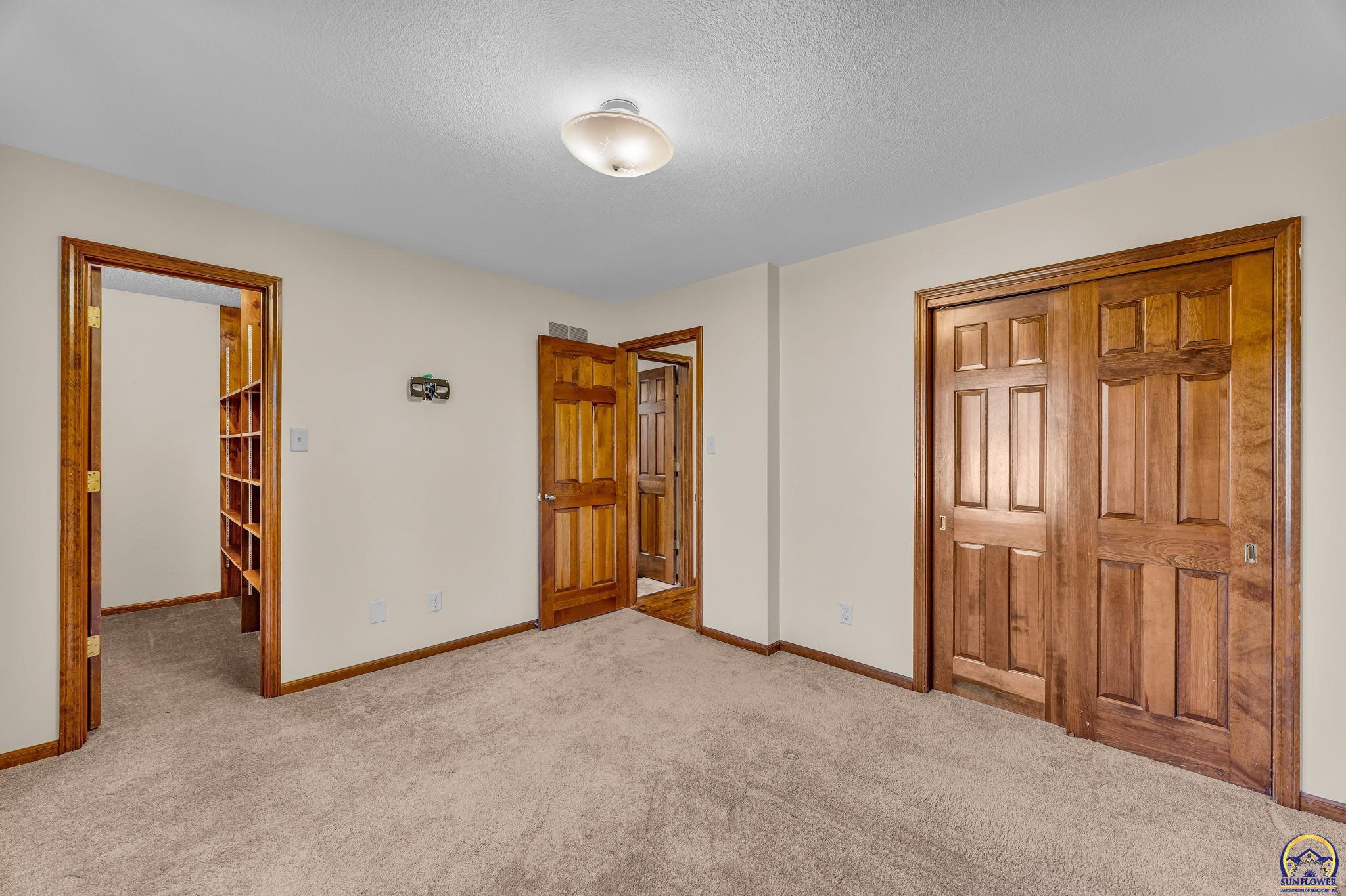7542 SW Robinhood CT