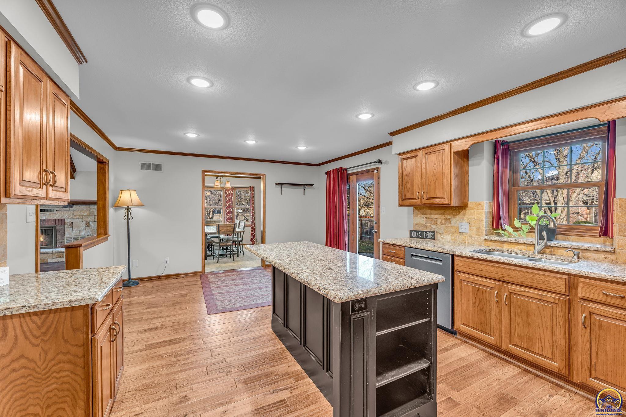 7542 SW Robinhood CT