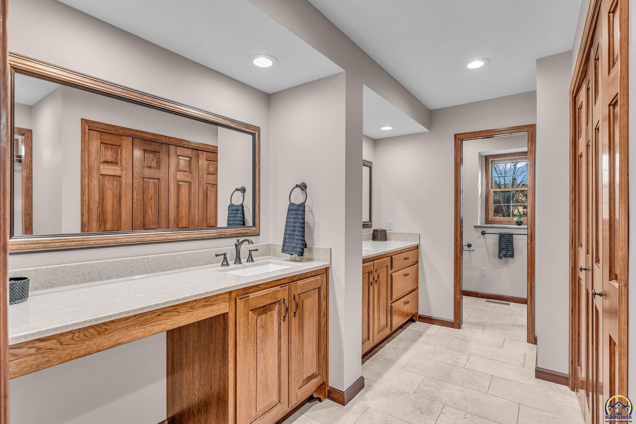 7542 SW Robinhood CT