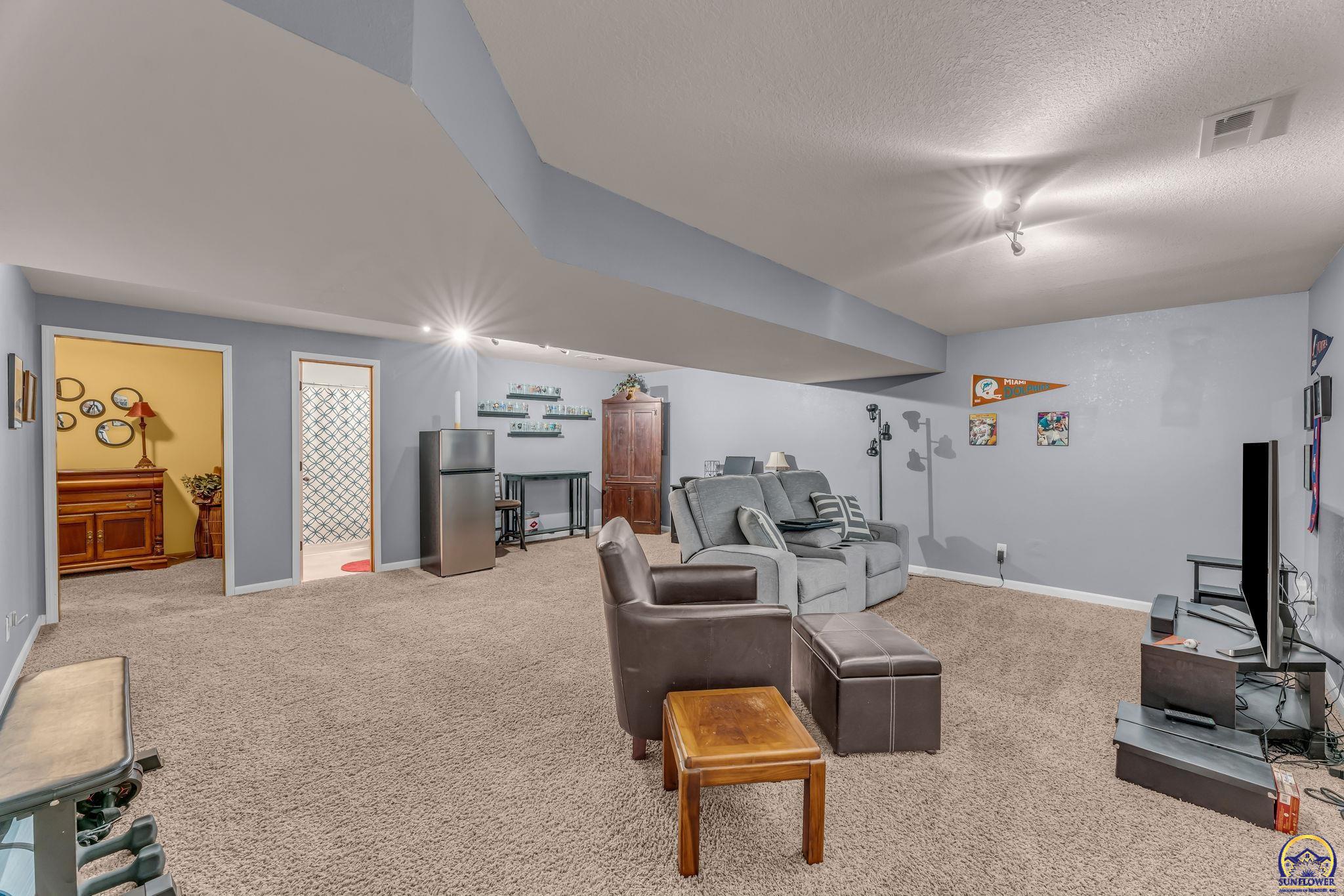 4316 SE Chisolm RD