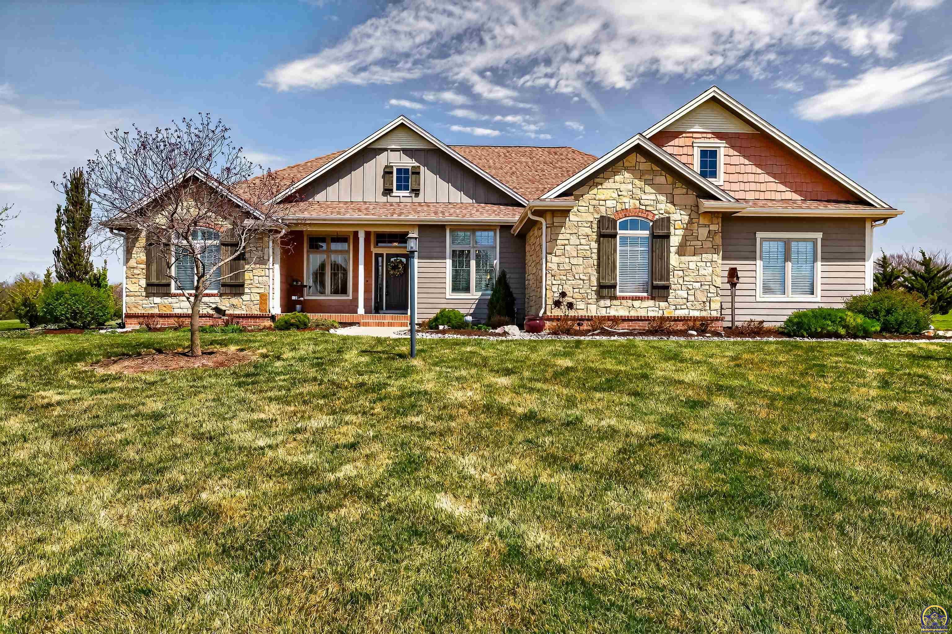 3748 SE Elm Cove Dr