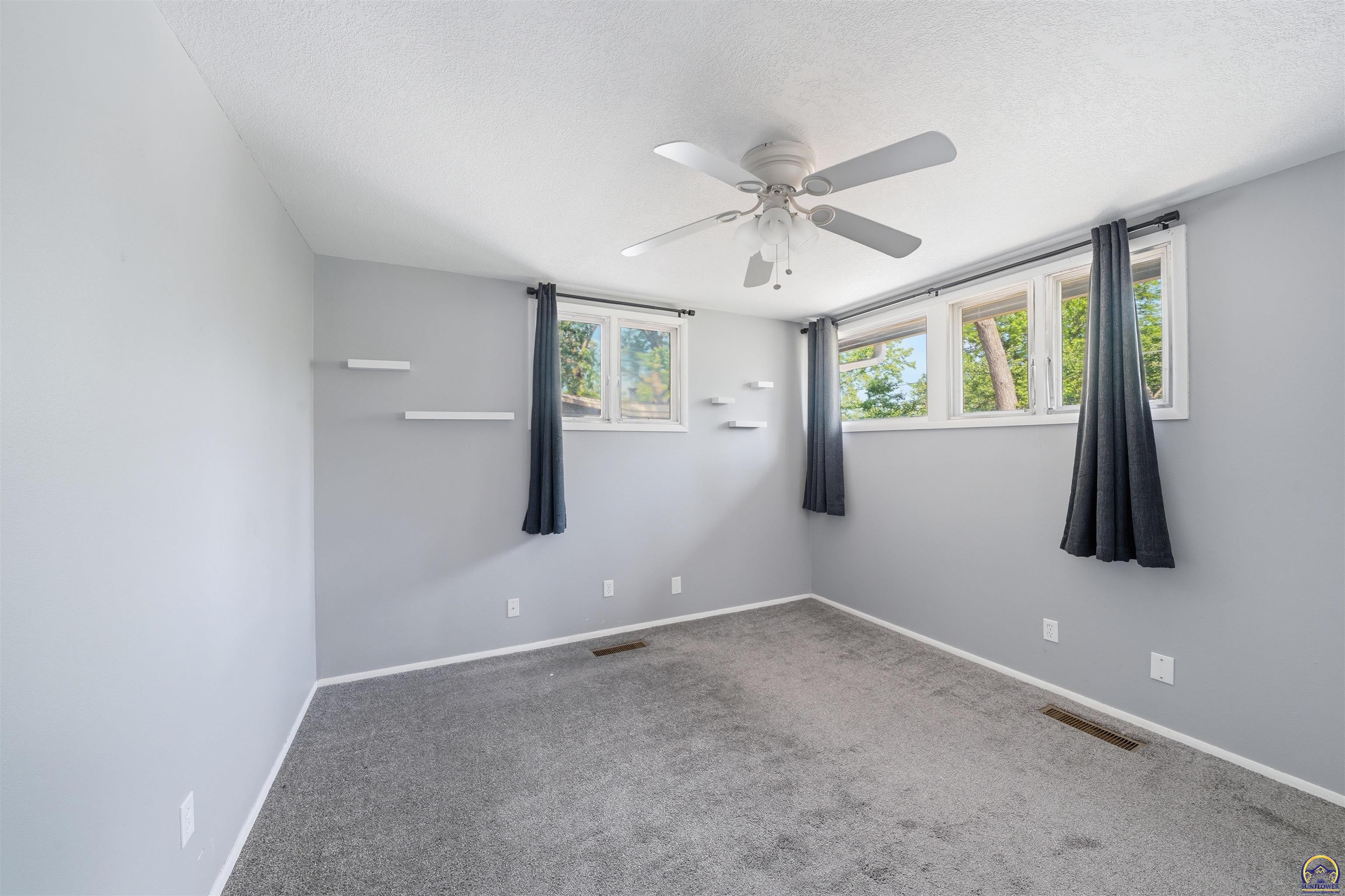 1400 SW Croix ST