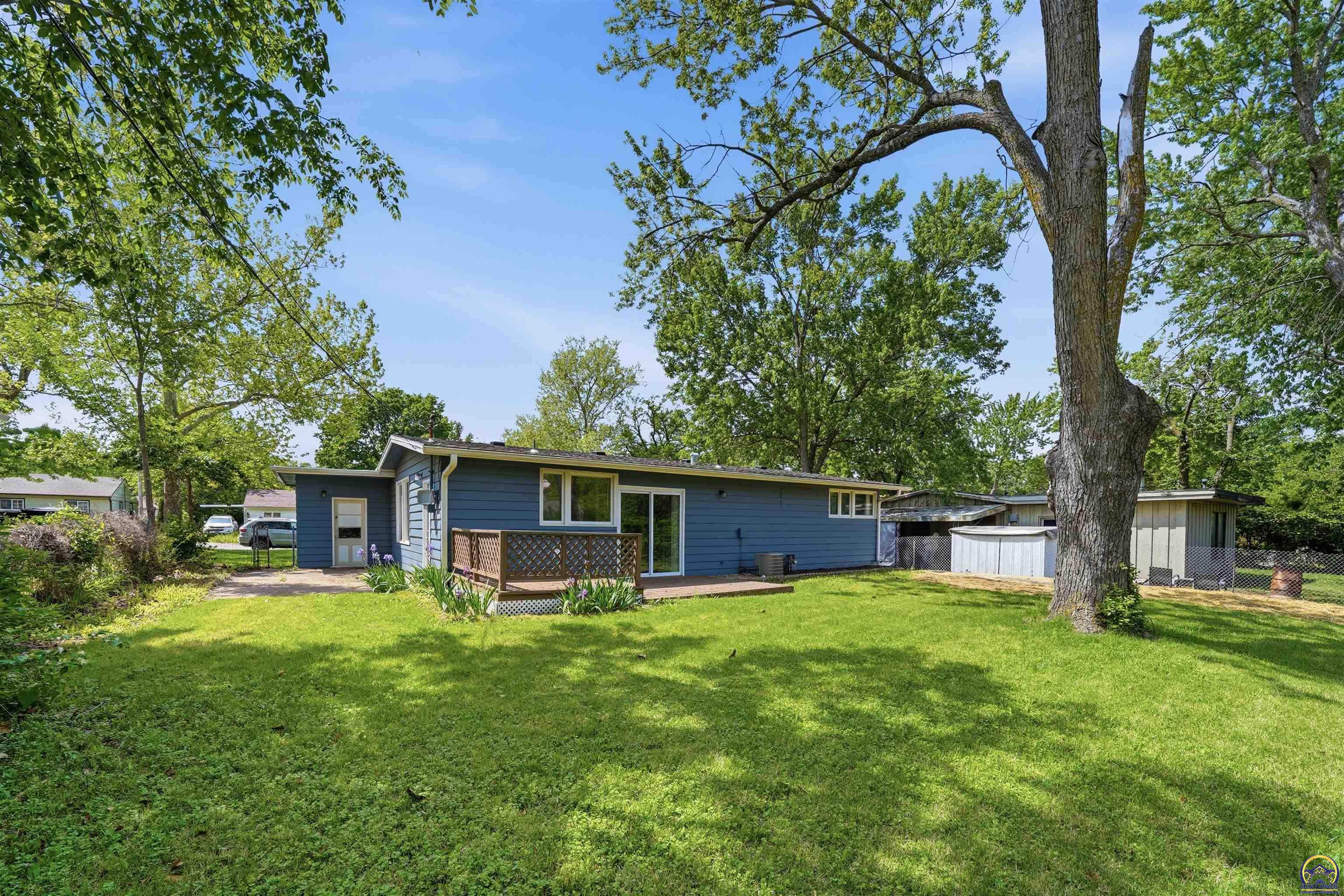 1400 SW Croix ST