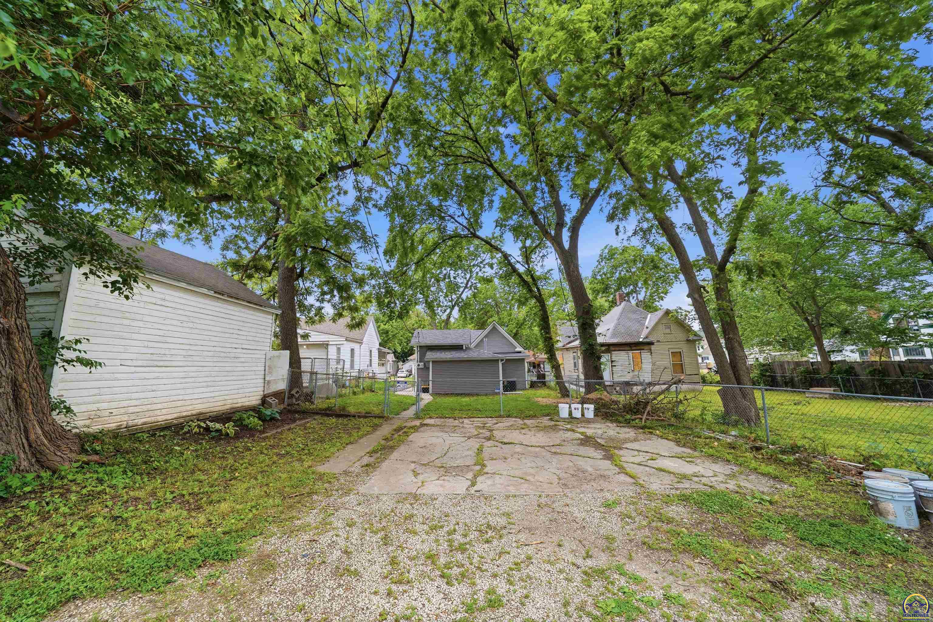 1124 SW Jewell AVE