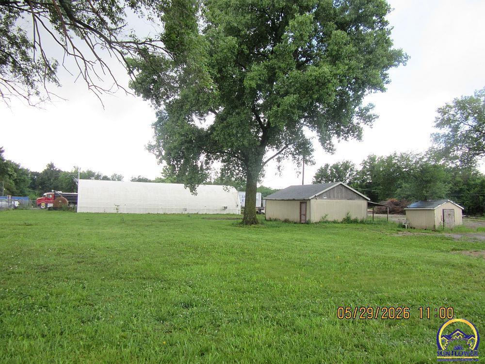 207 SE Woodland AVE