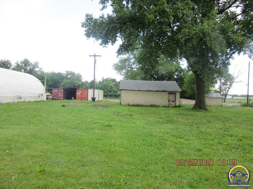 207 SE Woodland AVE