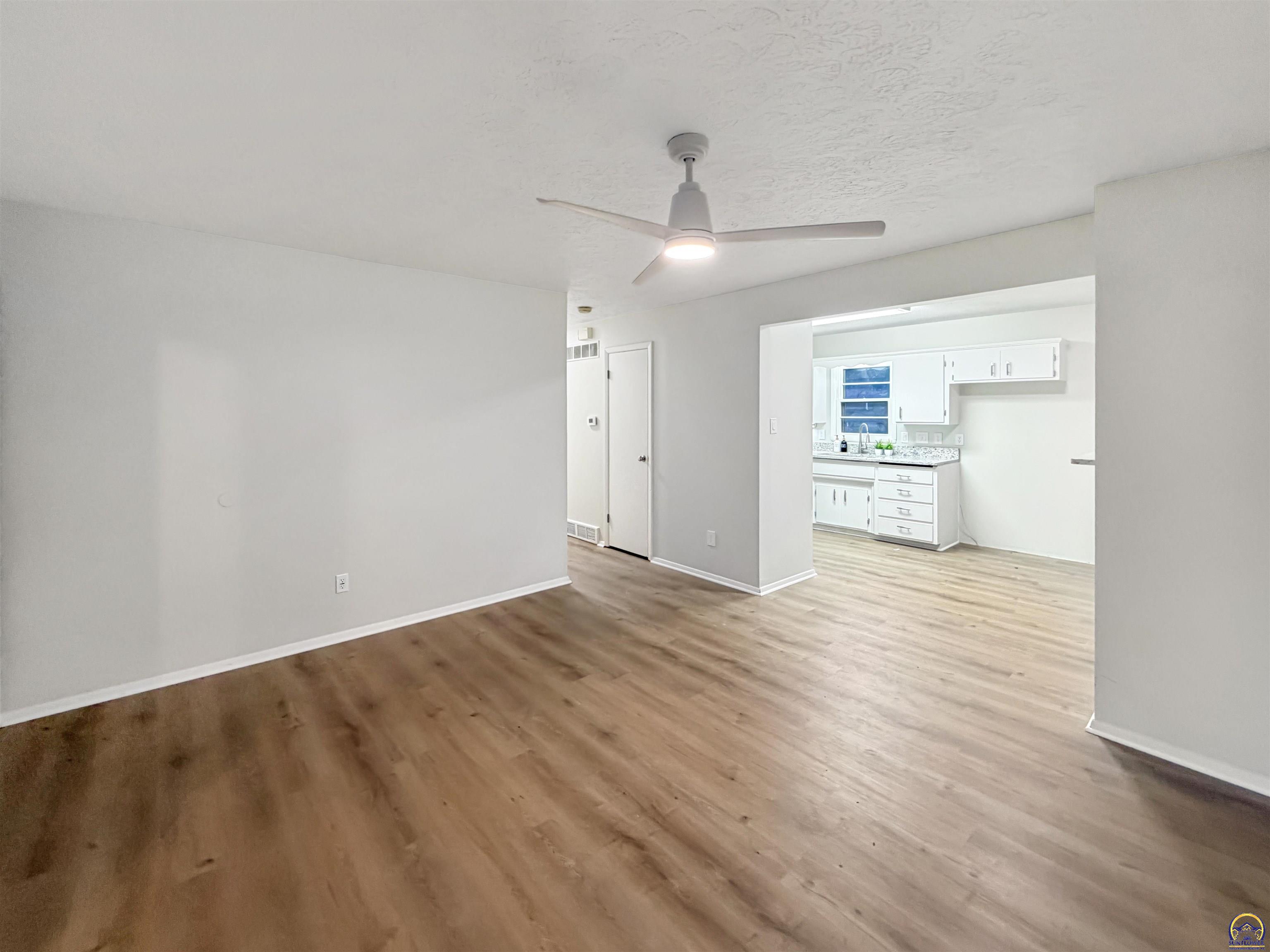 2937 SW Medford AVE