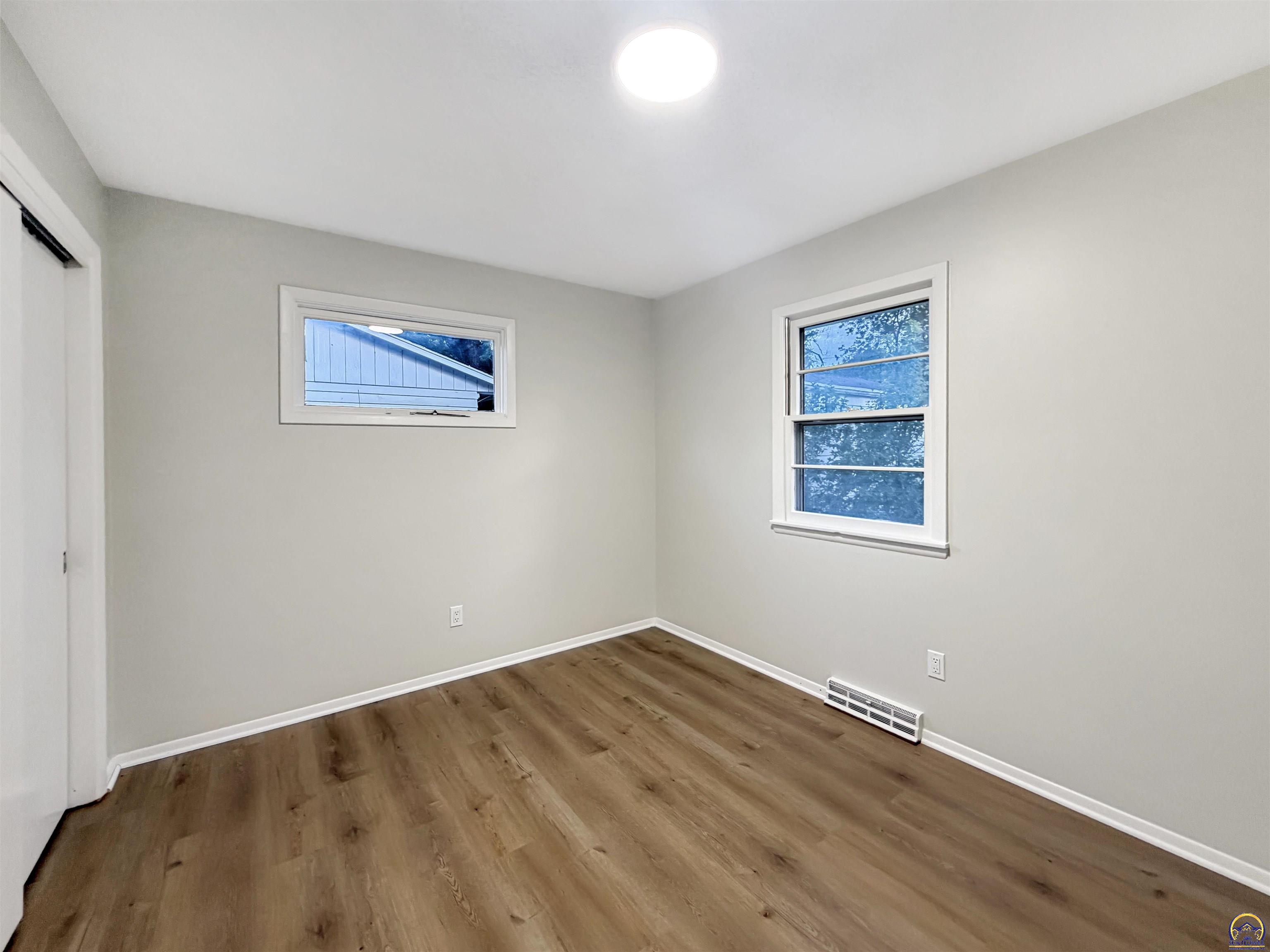 2937 SW Medford AVE