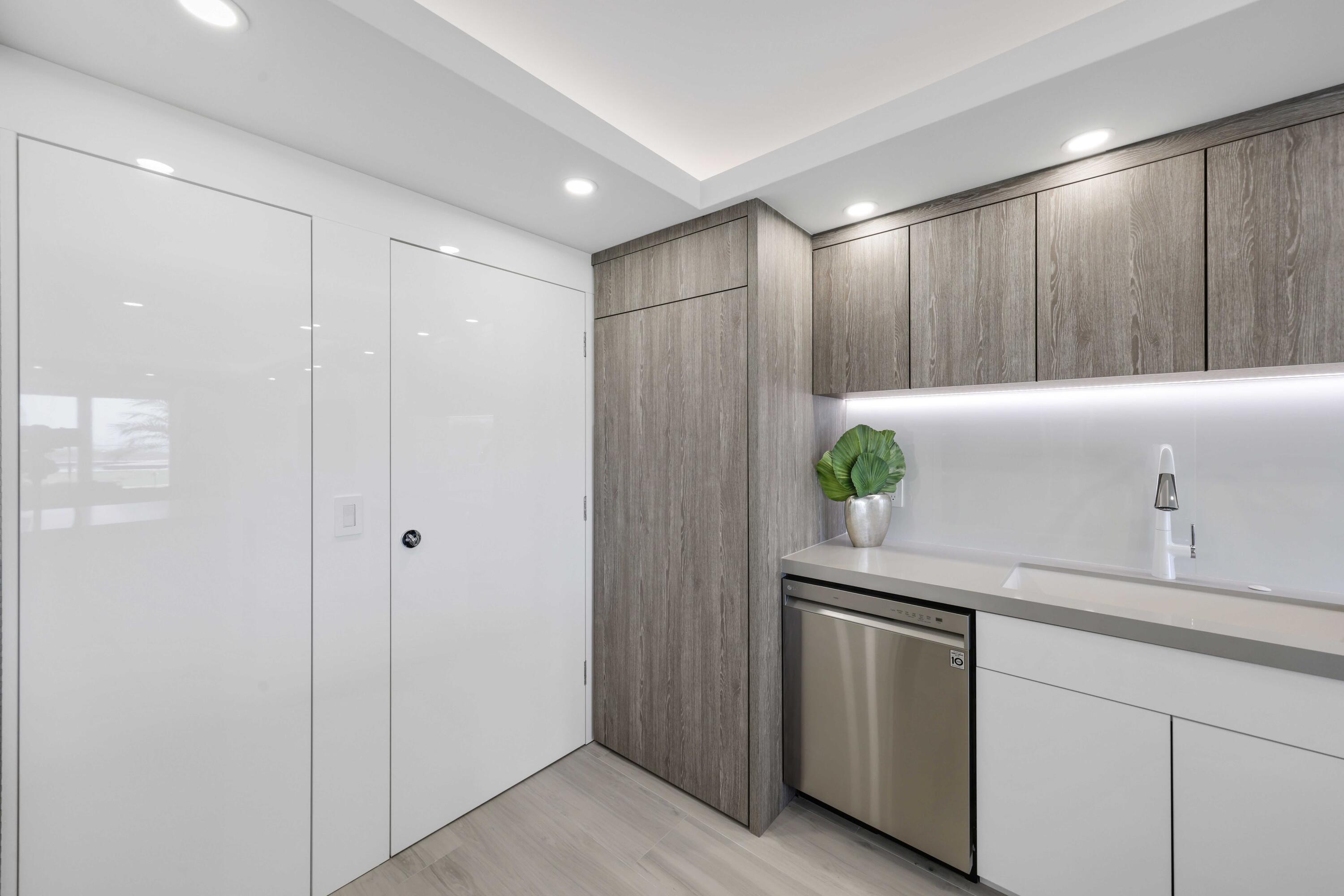 600 S Ocean Boulevard 103