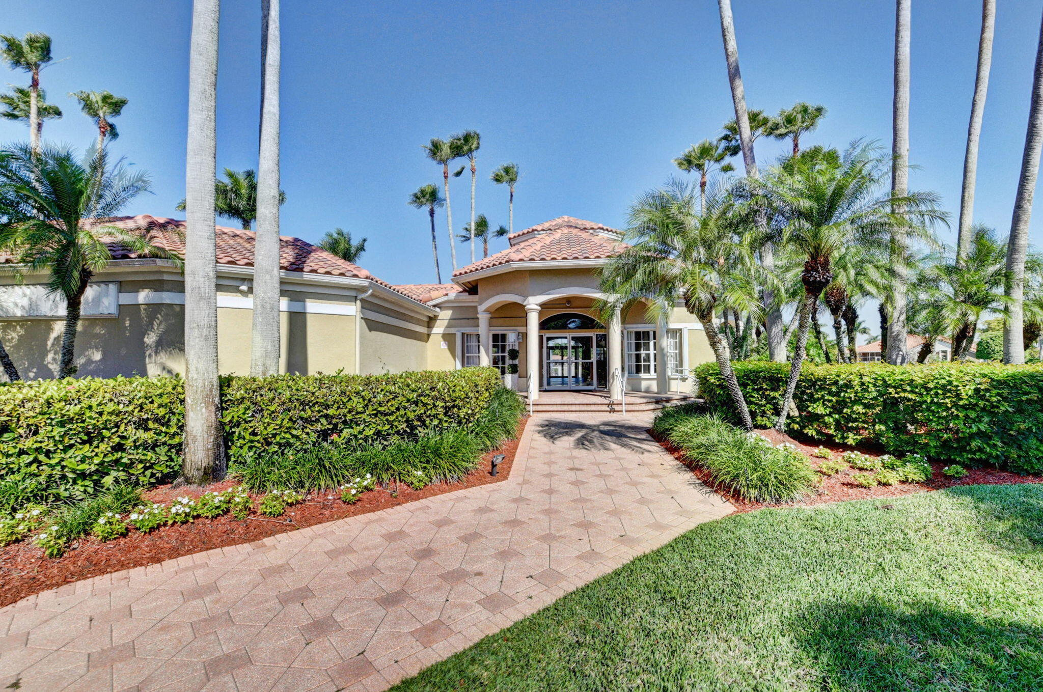 10776 Queen Palm Court