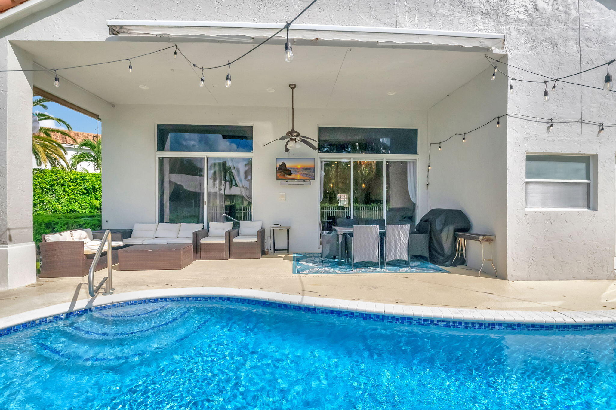 10776 Queen Palm Court