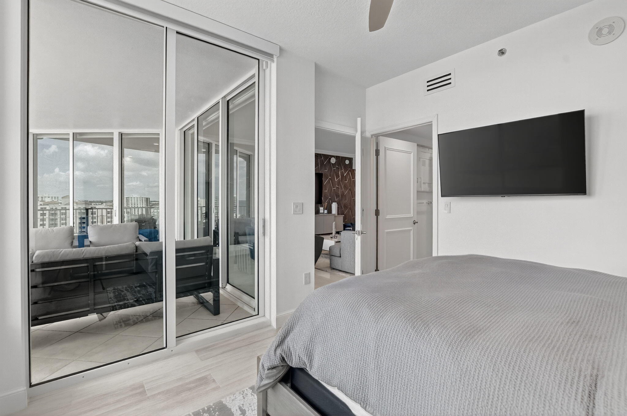3700 S Ocean Boulevard 1107