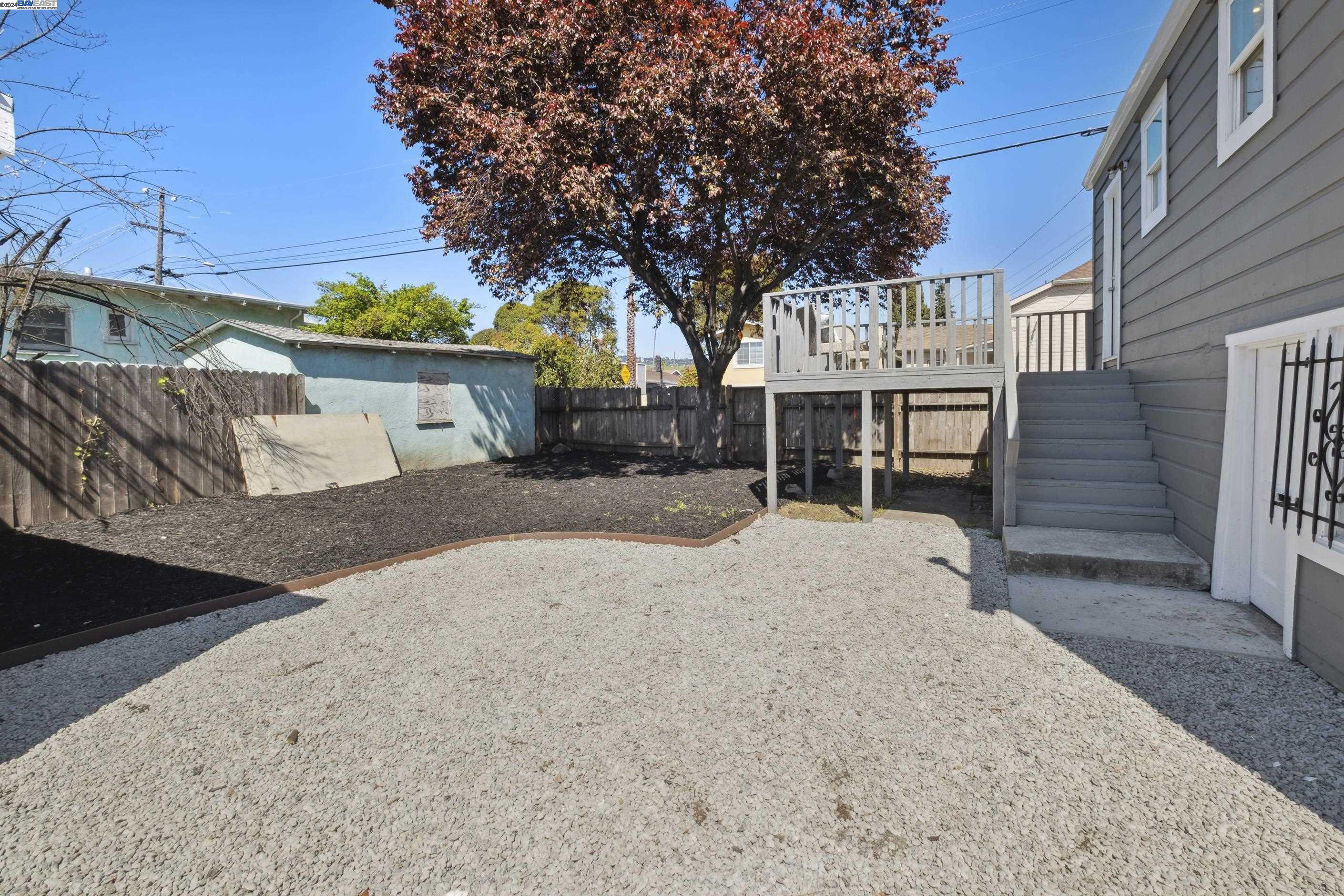 1649 94Th Ave