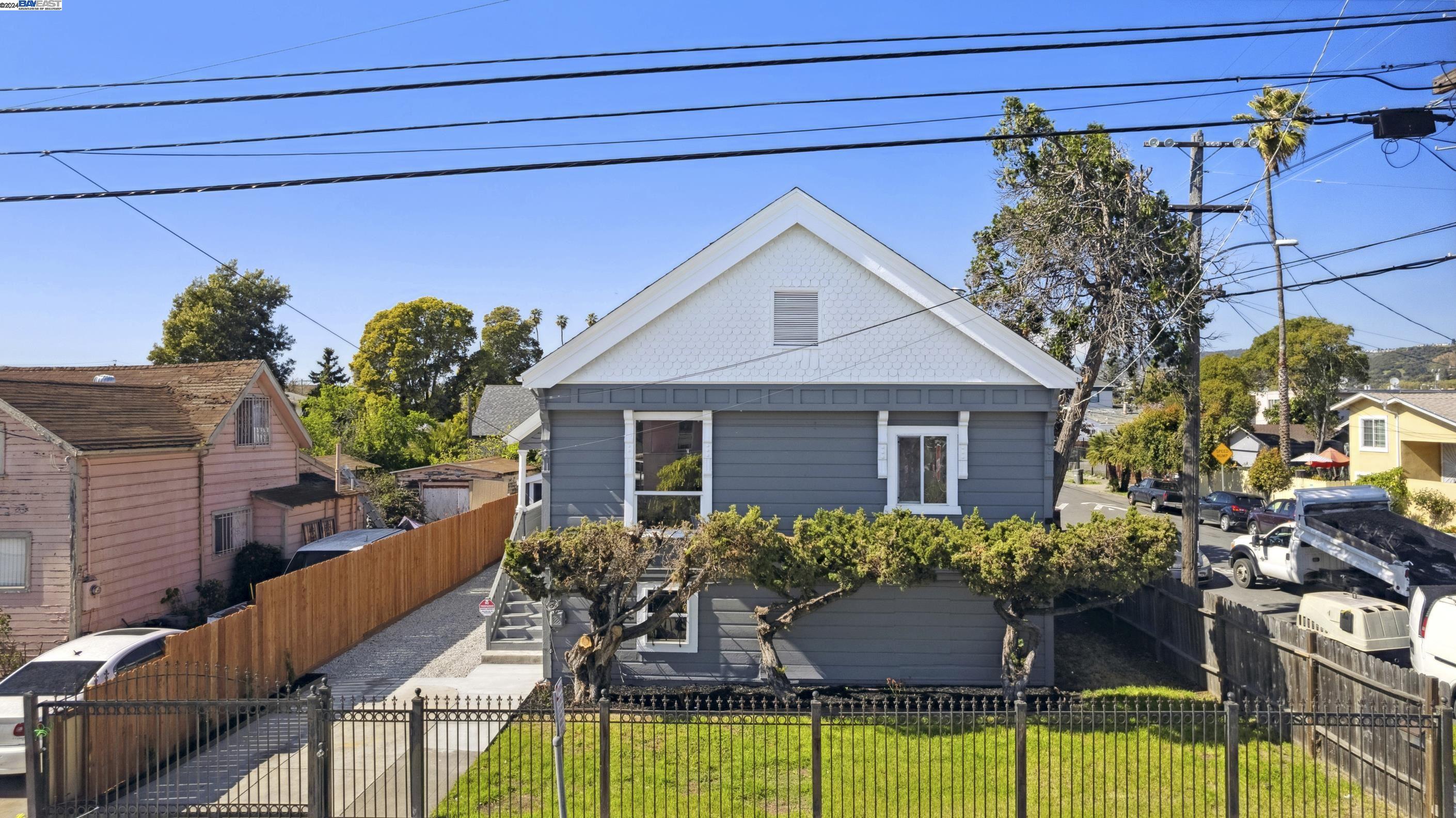 1649 94Th Ave
