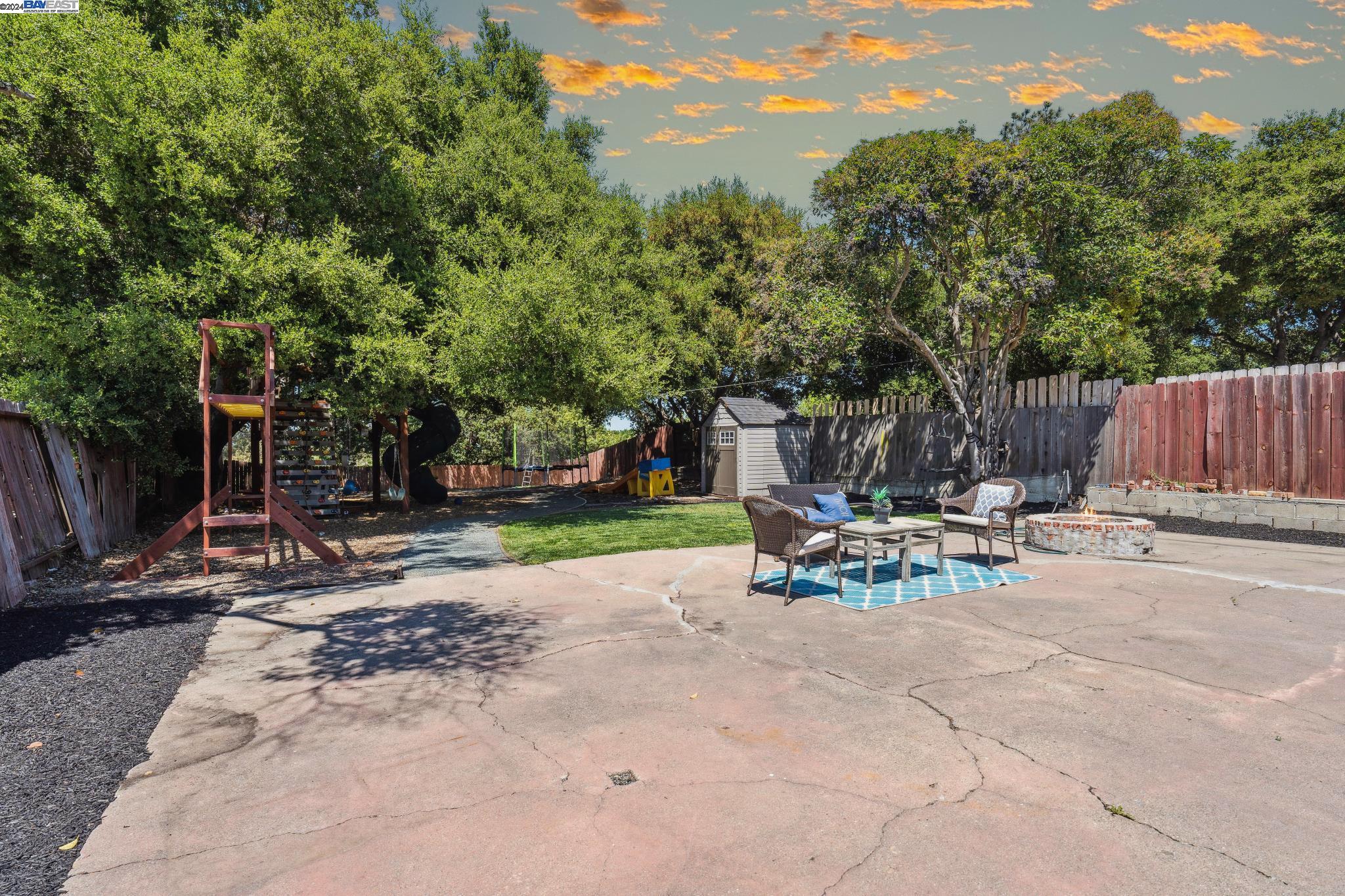 1327 Highland Blvd
