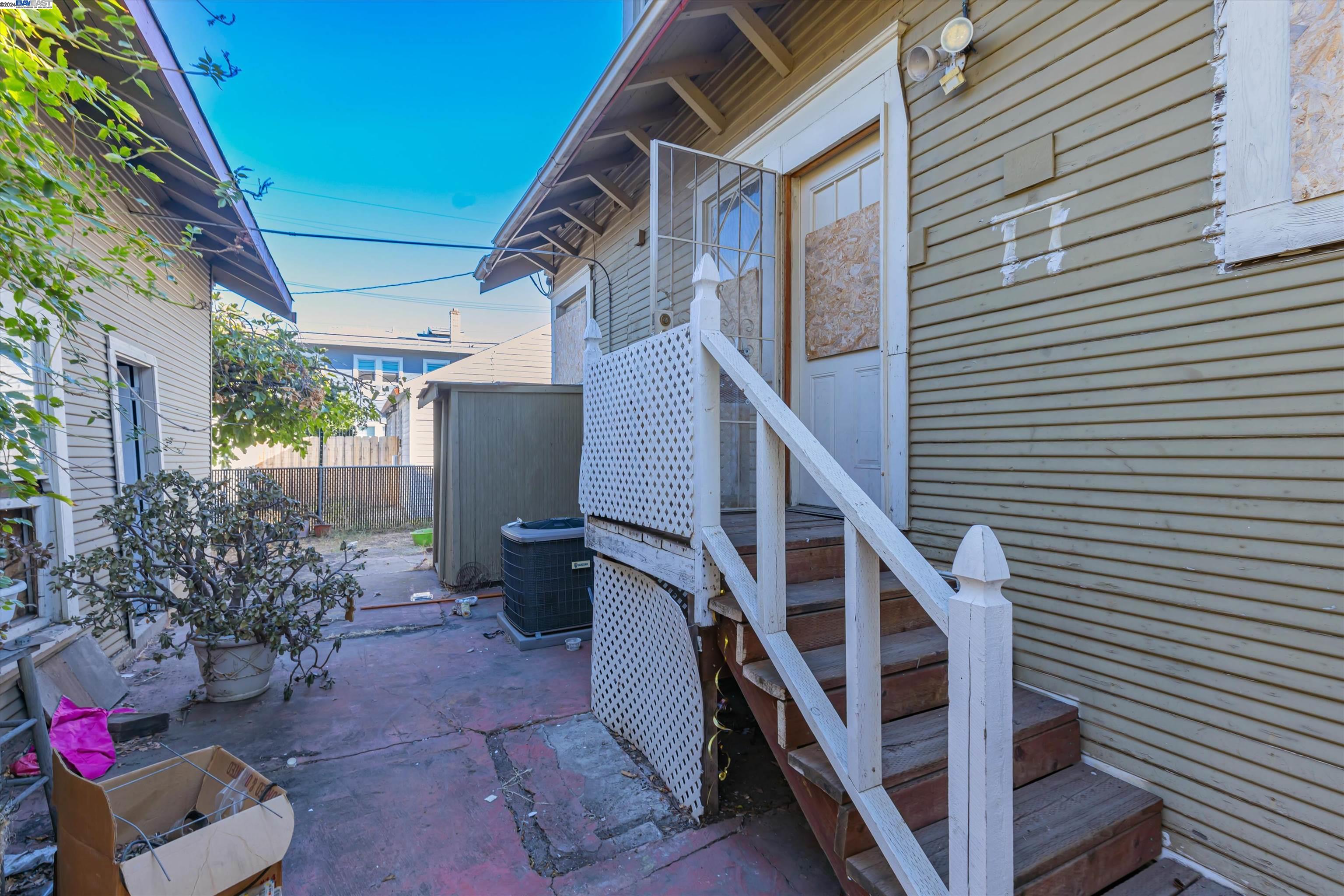 1601 N El Dorado St