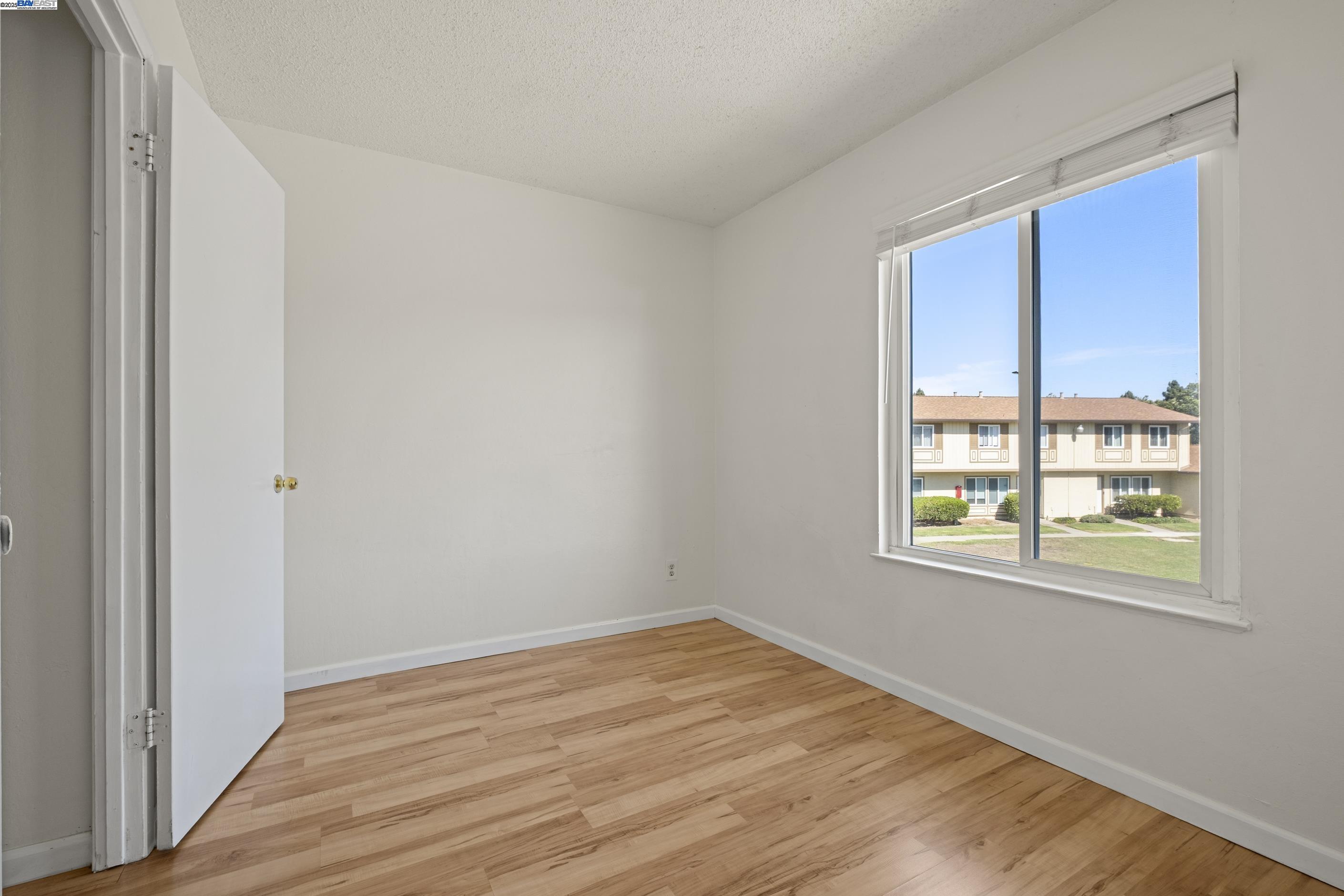 34579 Bluestone Cmn