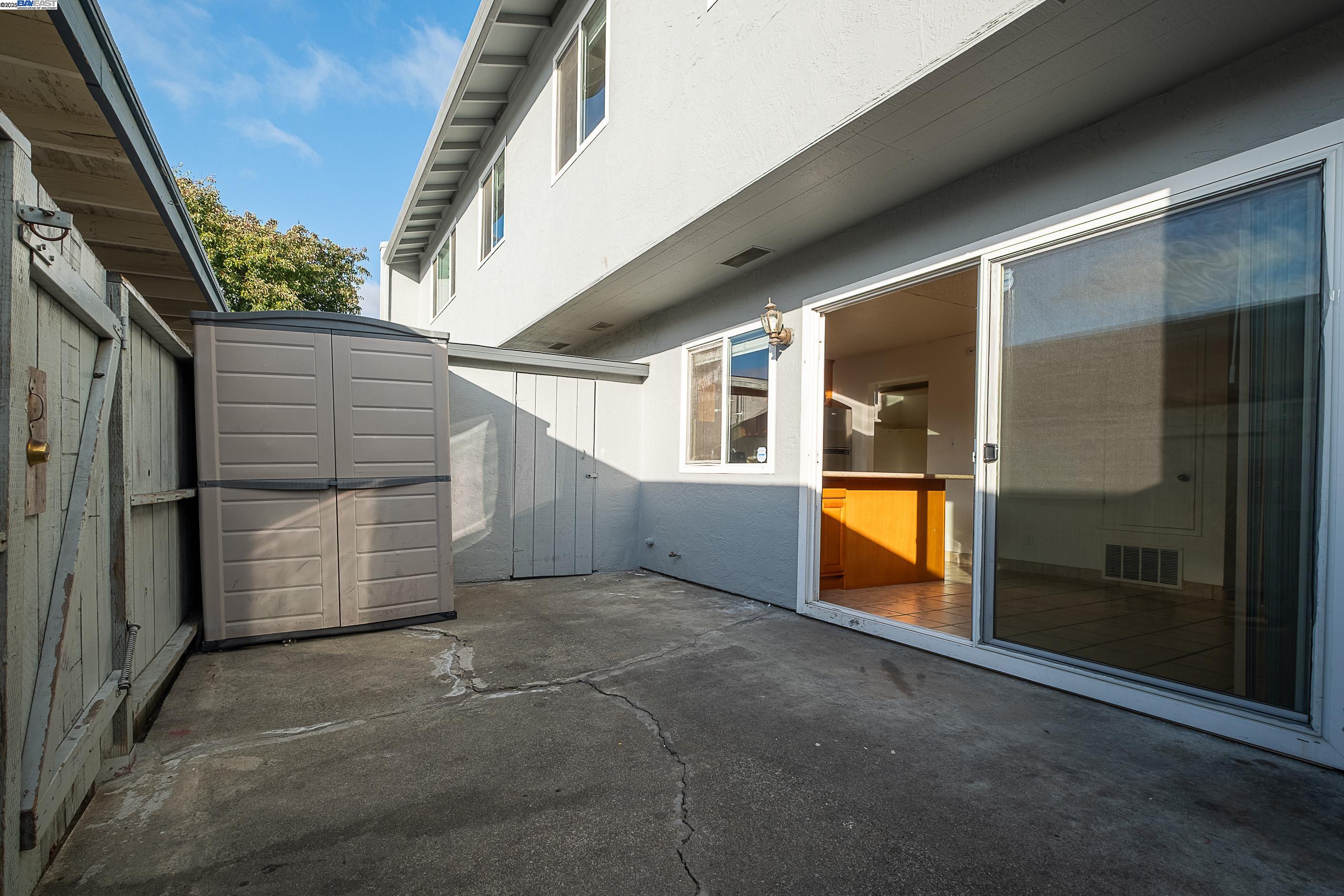 34579 Bluestone Cmn