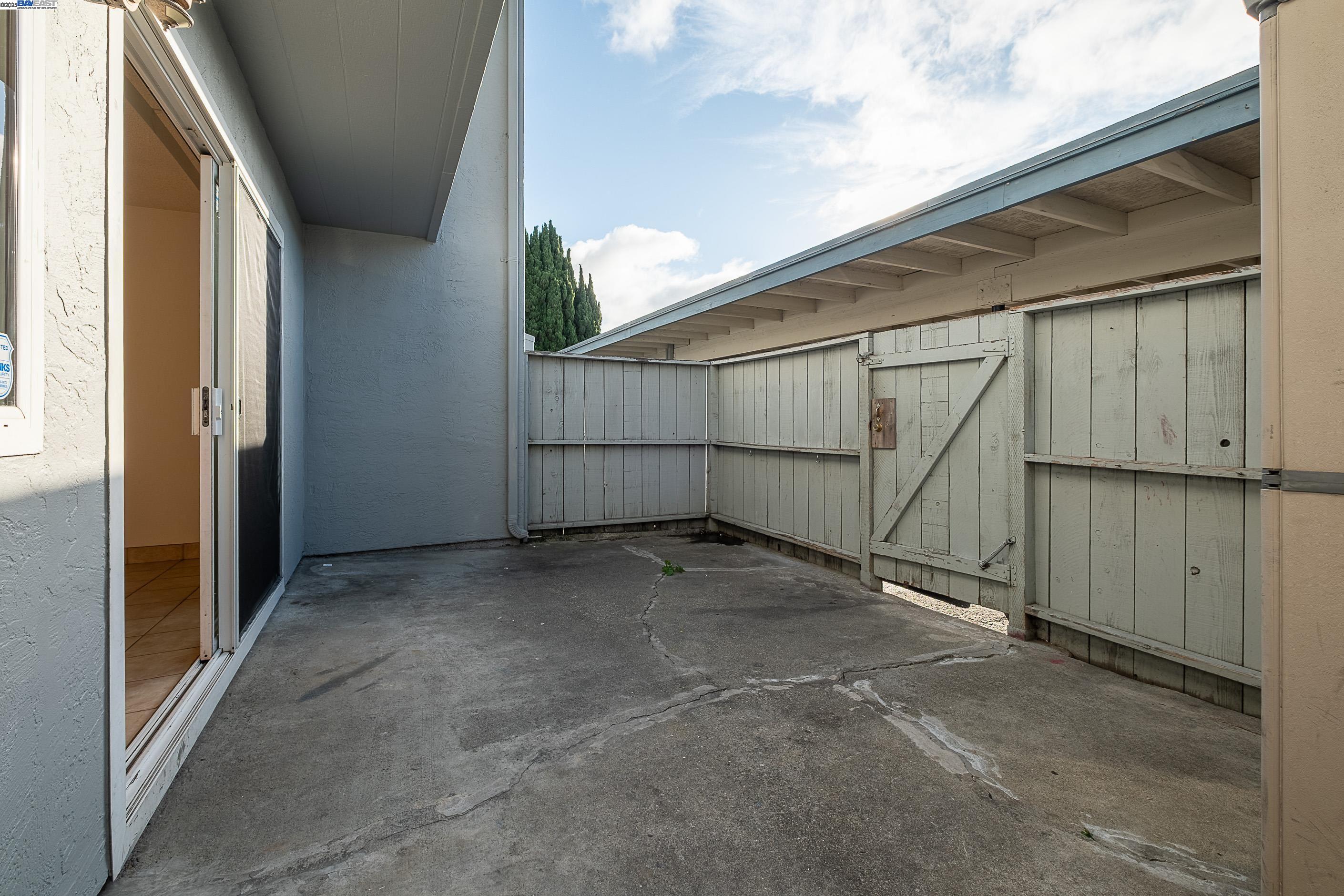 34579 Bluestone Cmn