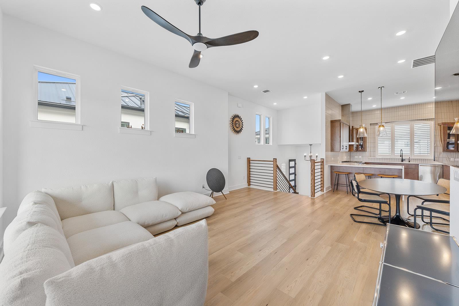 26 Maybury WAY