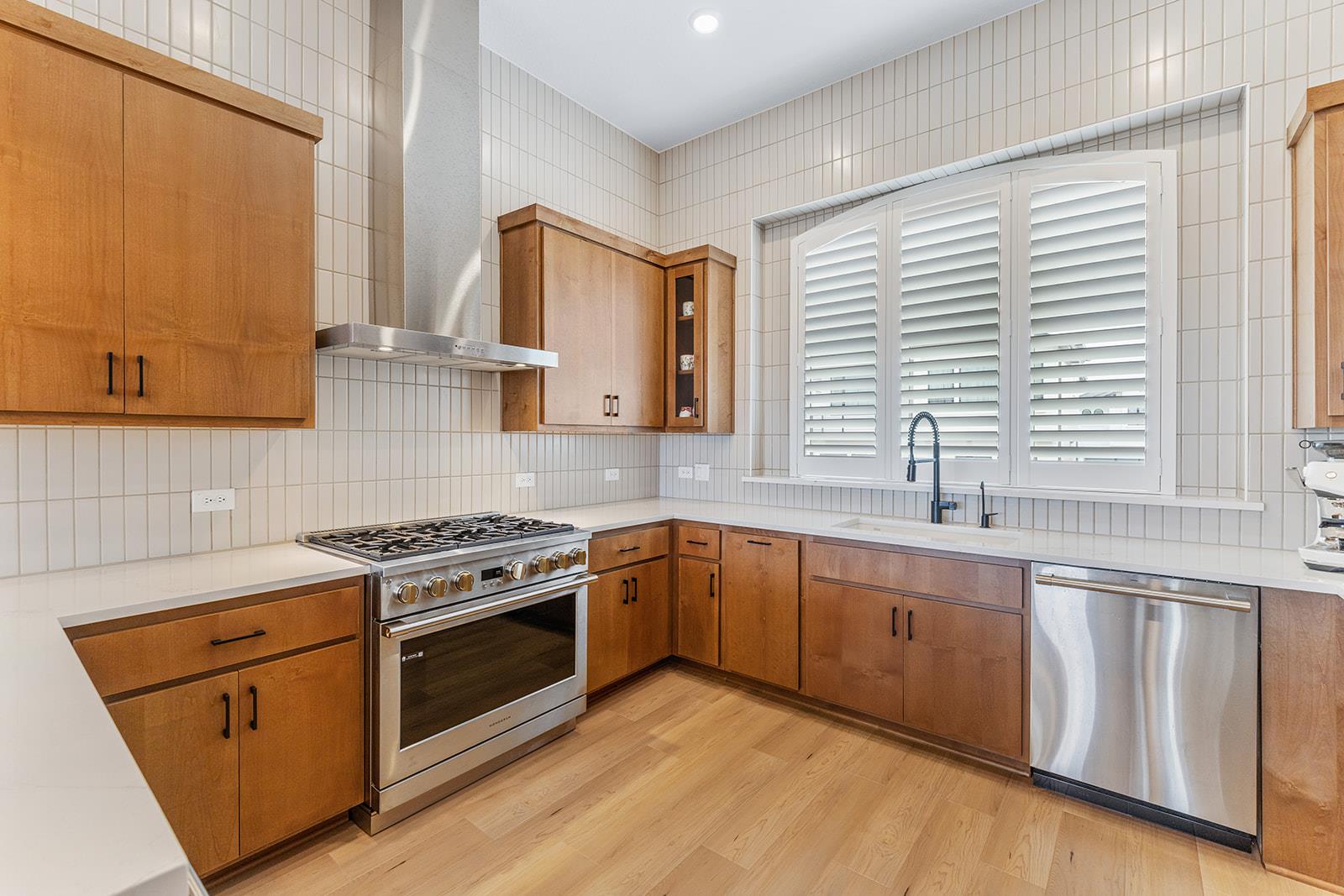 26 Maybury WAY
