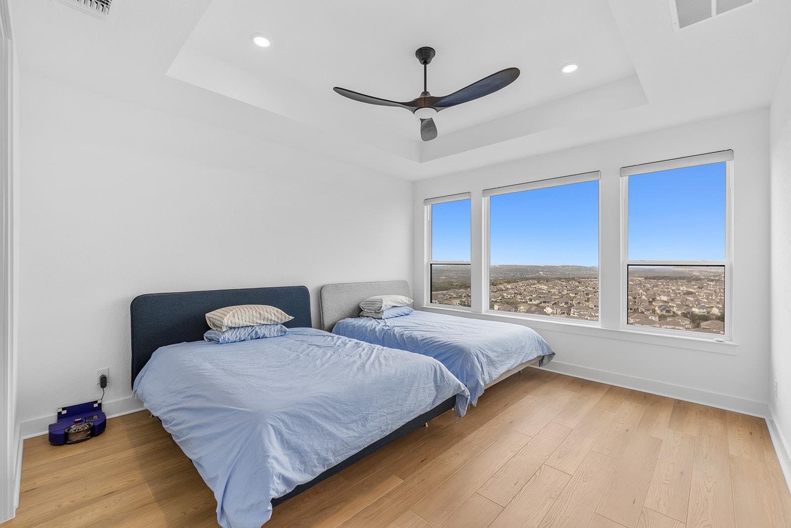 26 Maybury WAY