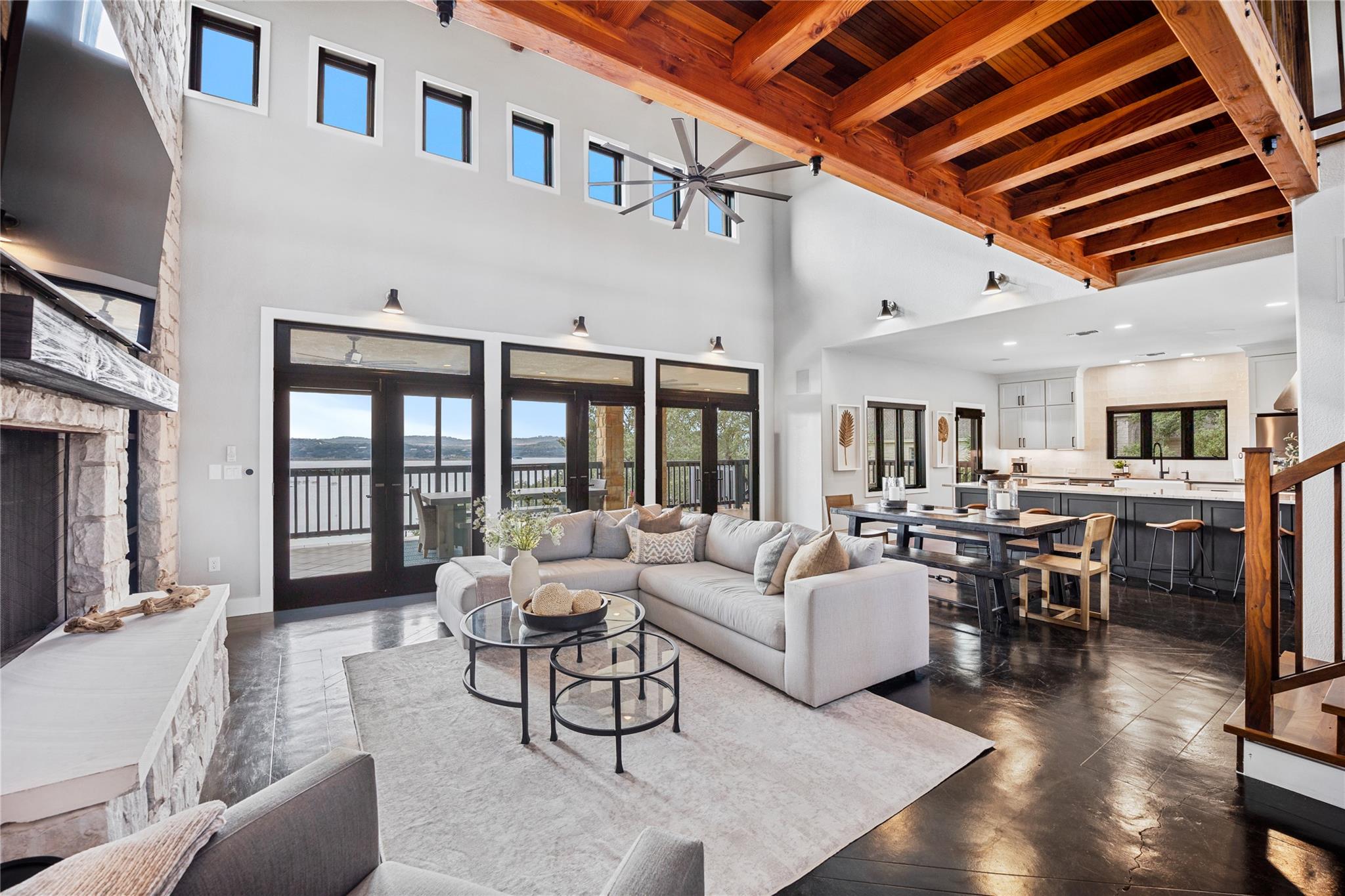 516 Deckhouse DR