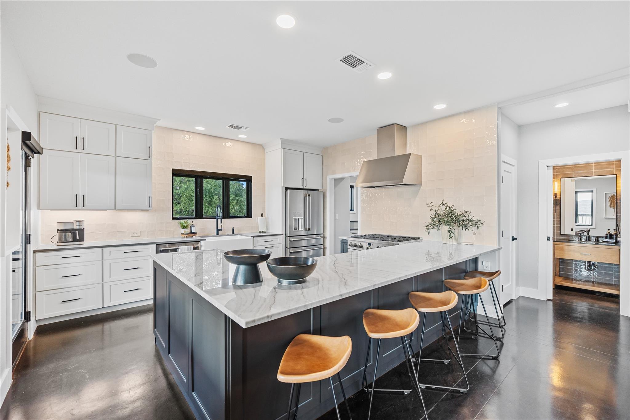 516 Deckhouse DR