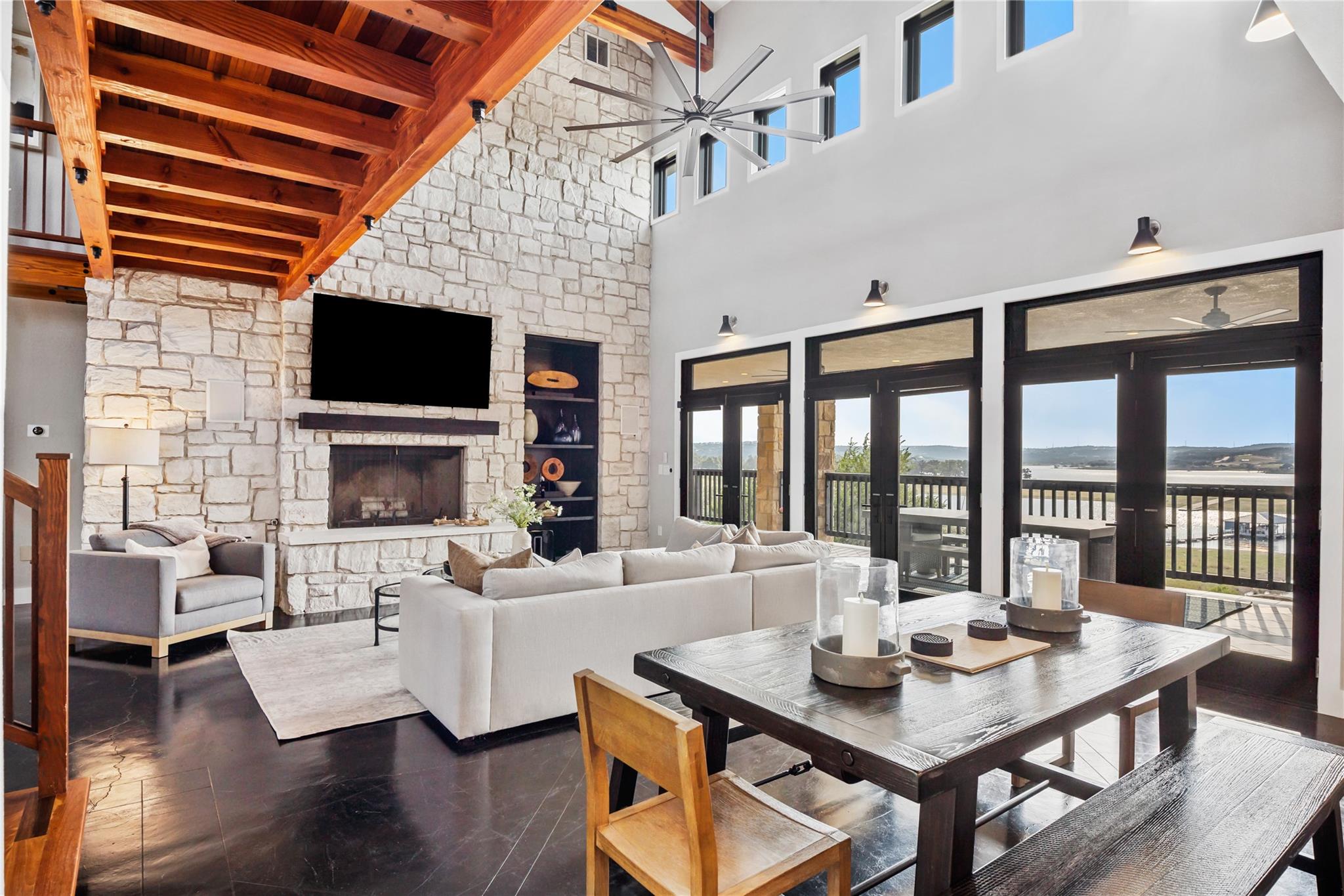 516 Deckhouse DR