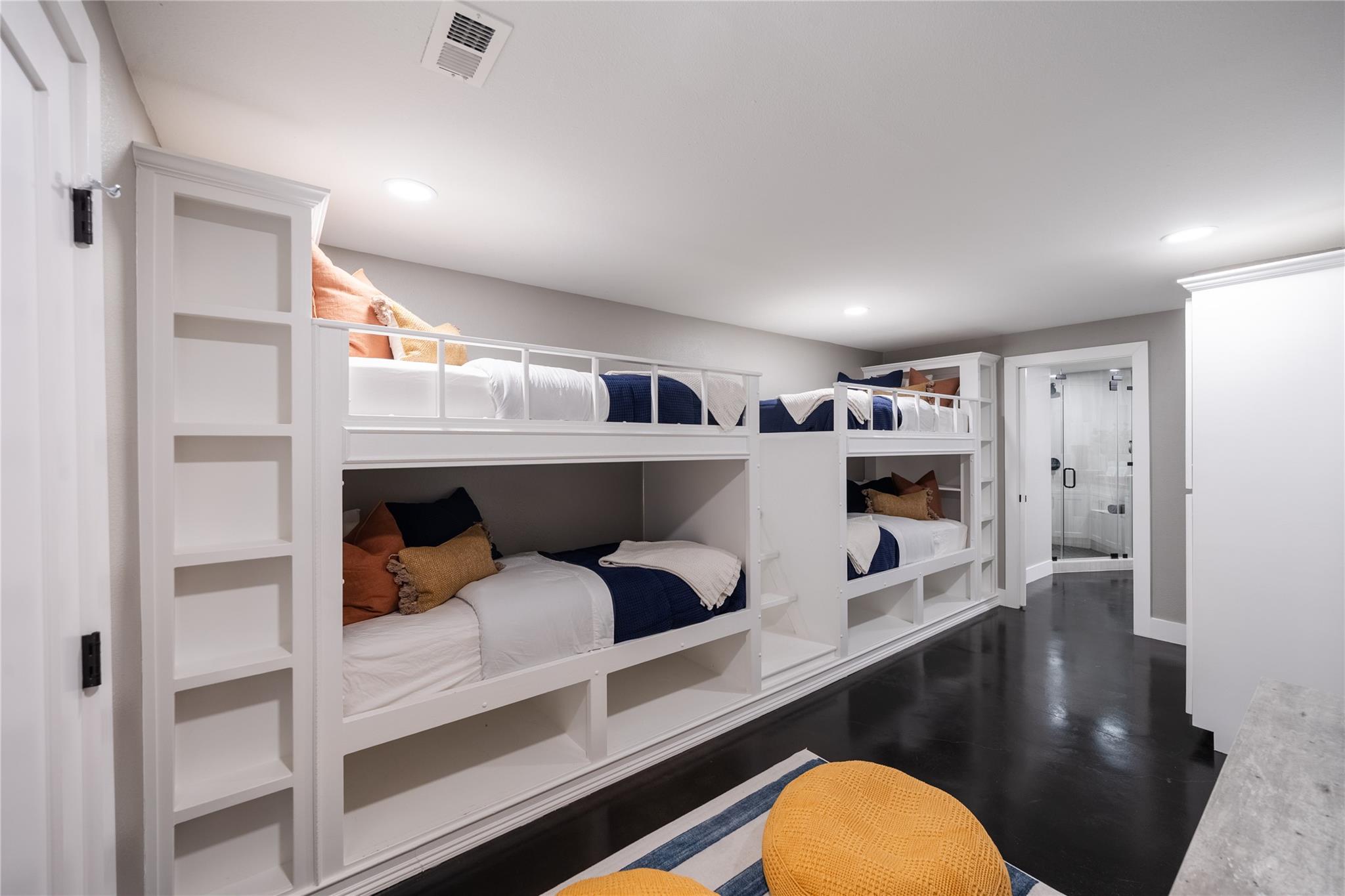 516 Deckhouse DR