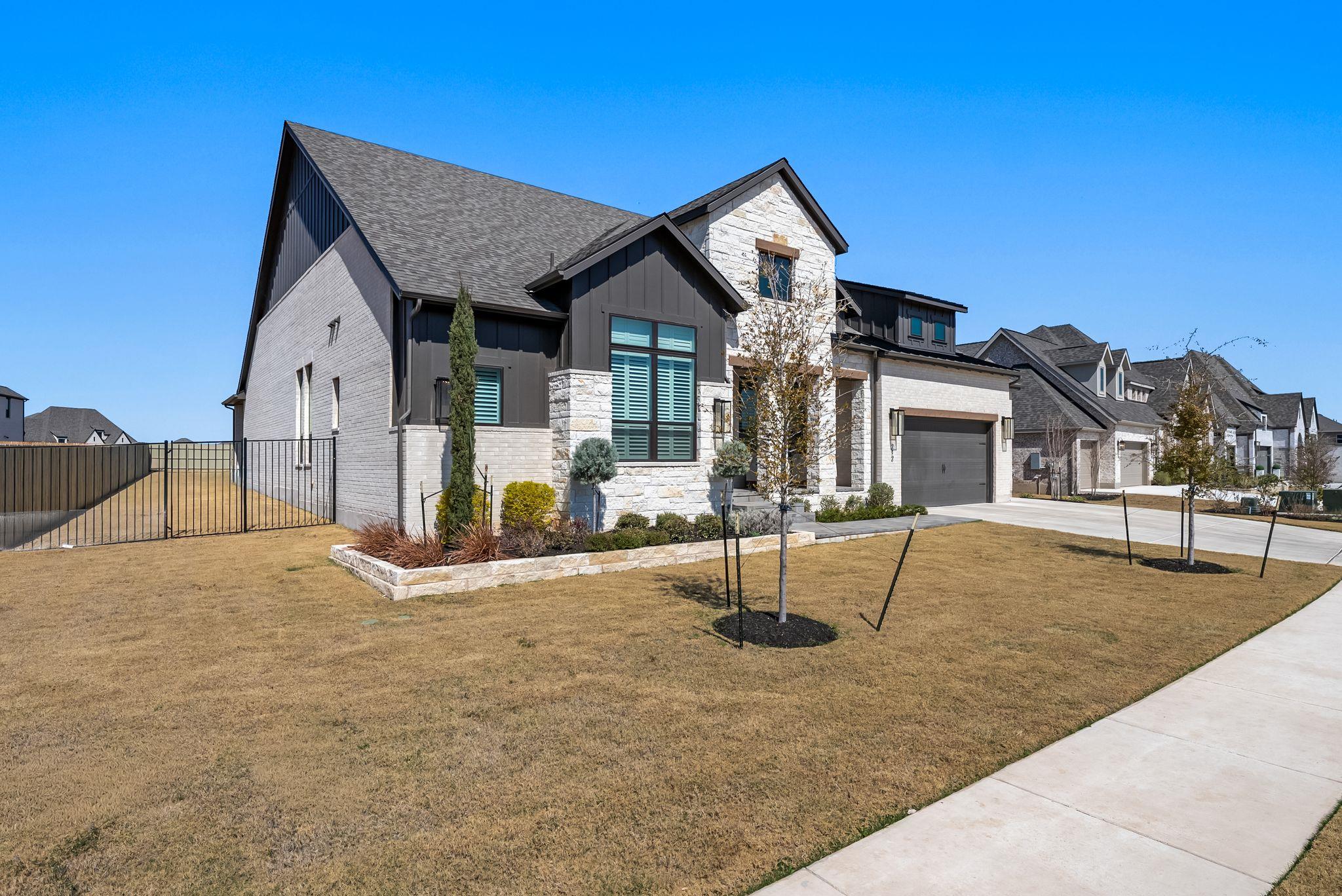 212 Jates Field BND
