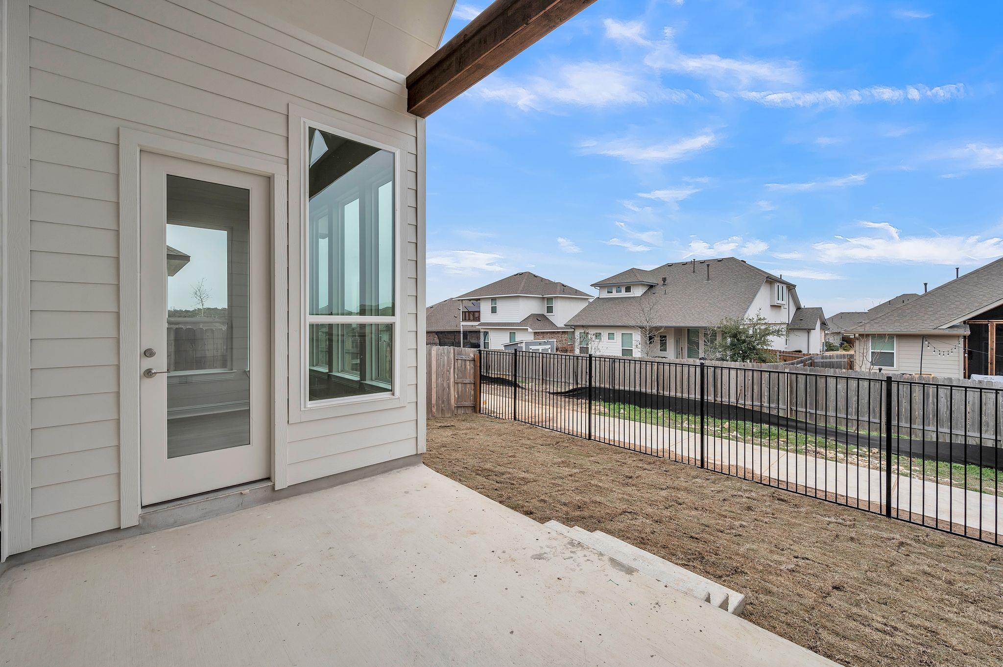 325 Crescent Heights DR