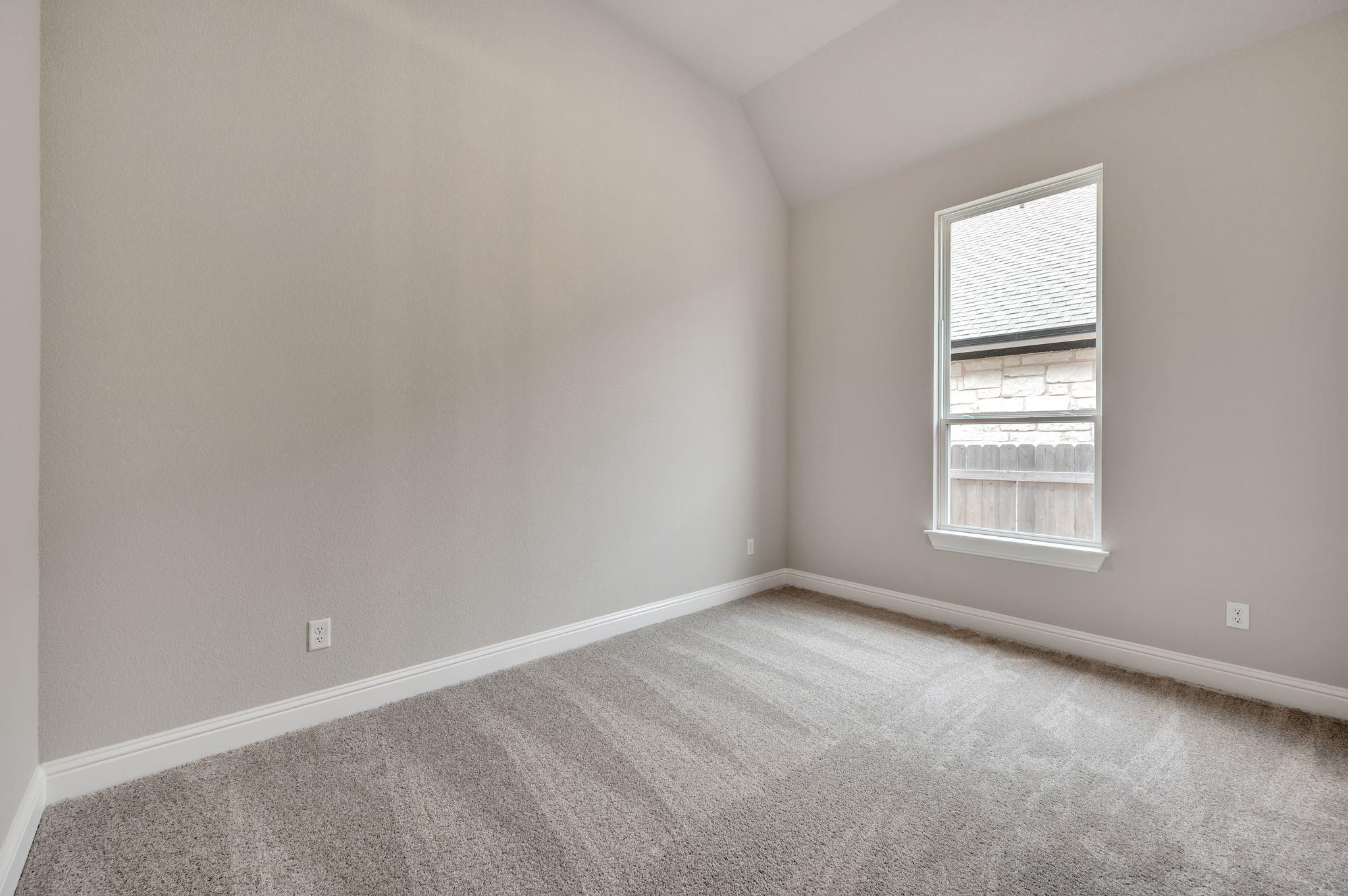 325 Crescent Heights DR