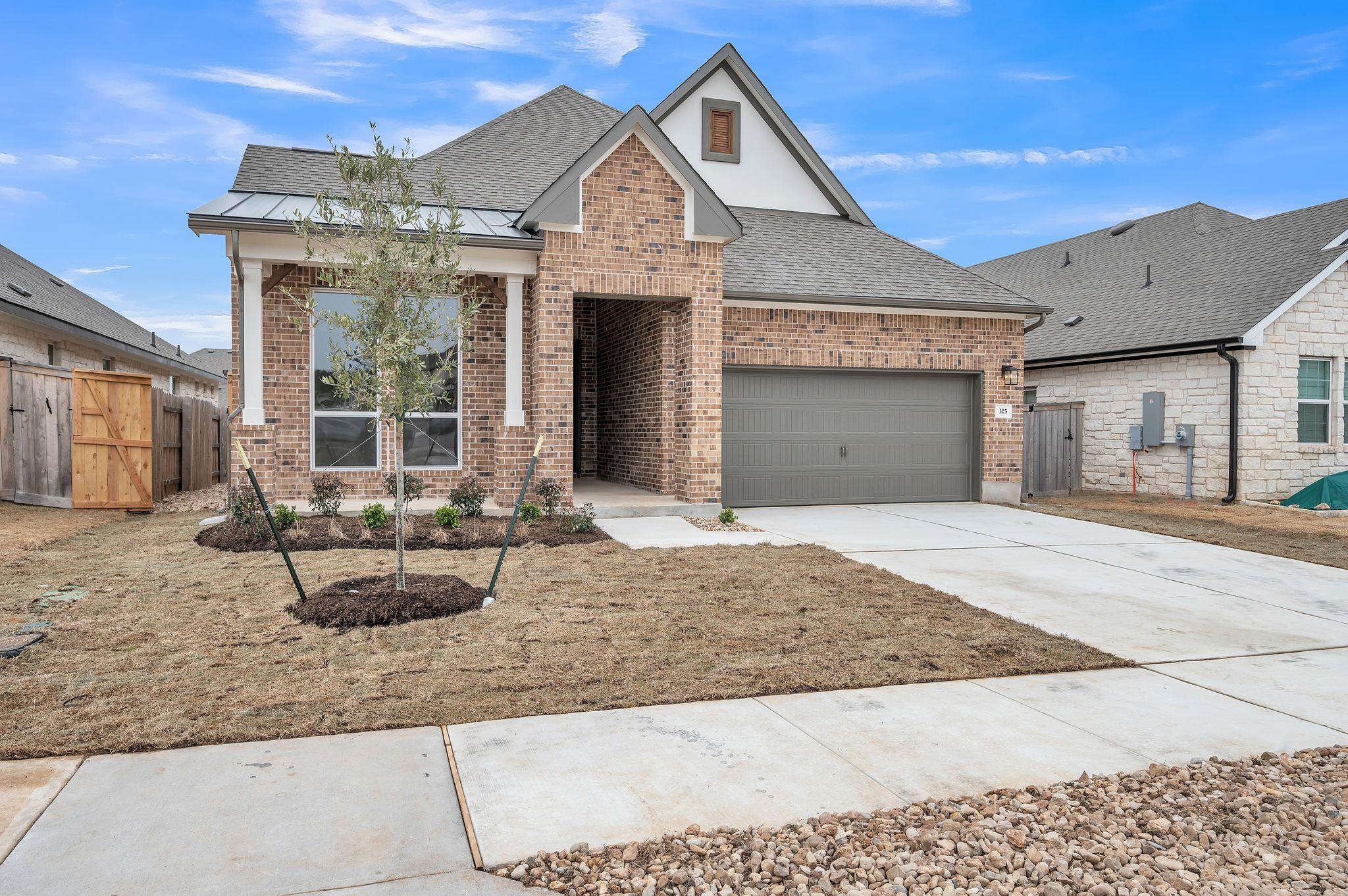 325 Crescent Heights DR