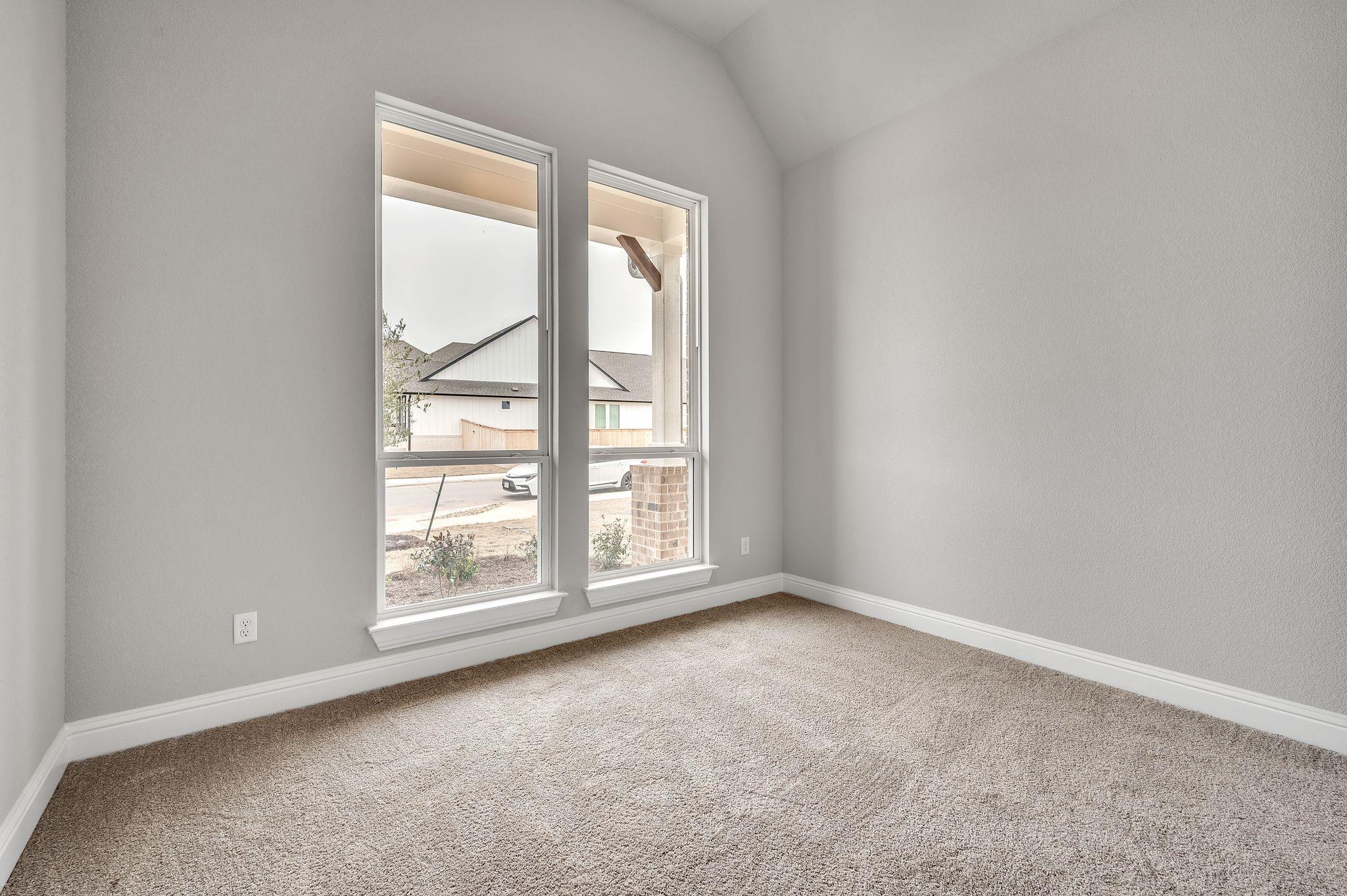 325 Crescent Heights DR