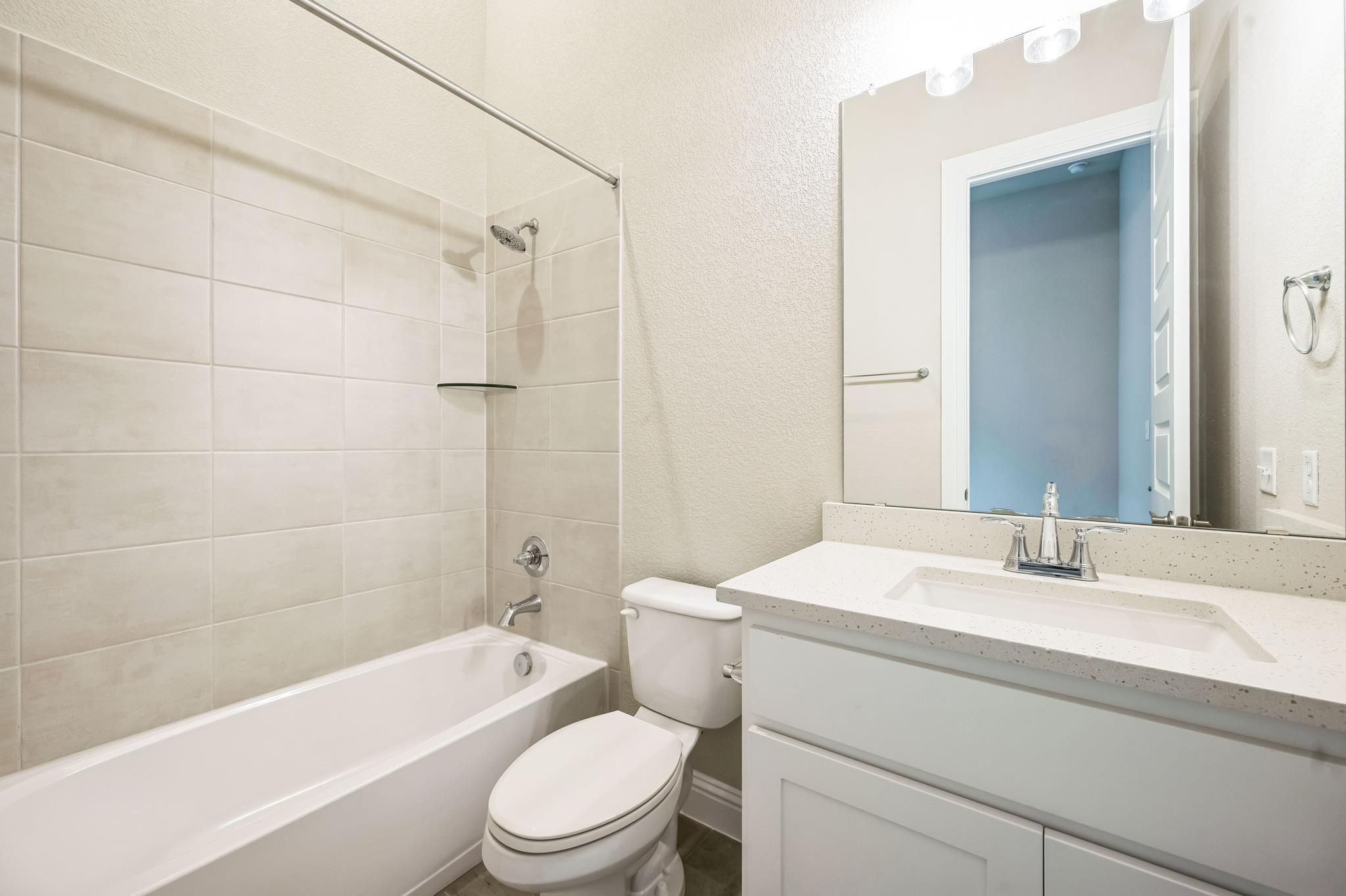 325 Crescent Heights DR