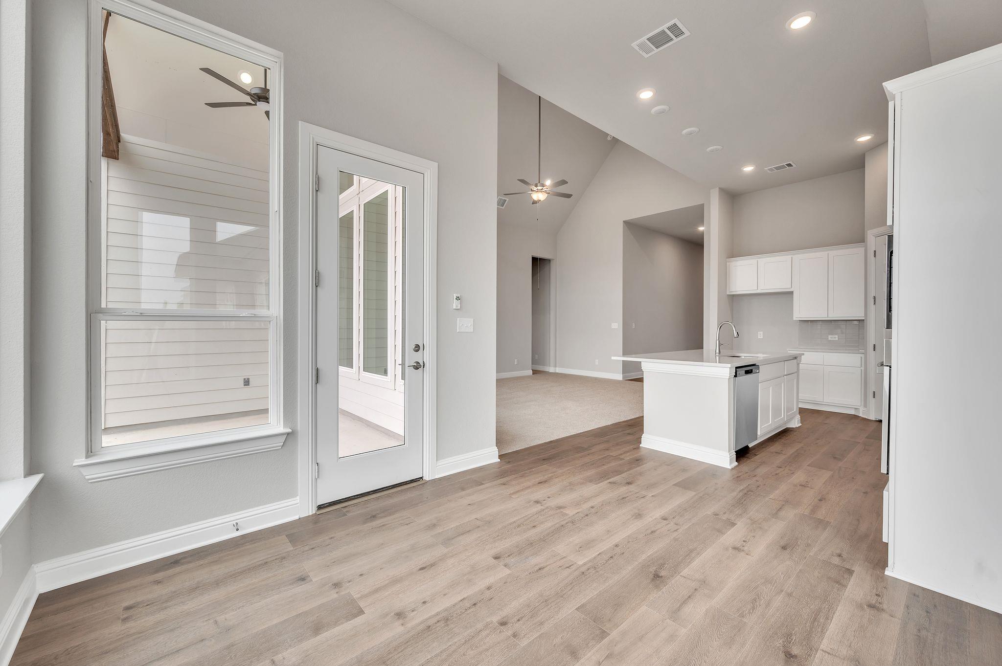 325 Crescent Heights DR