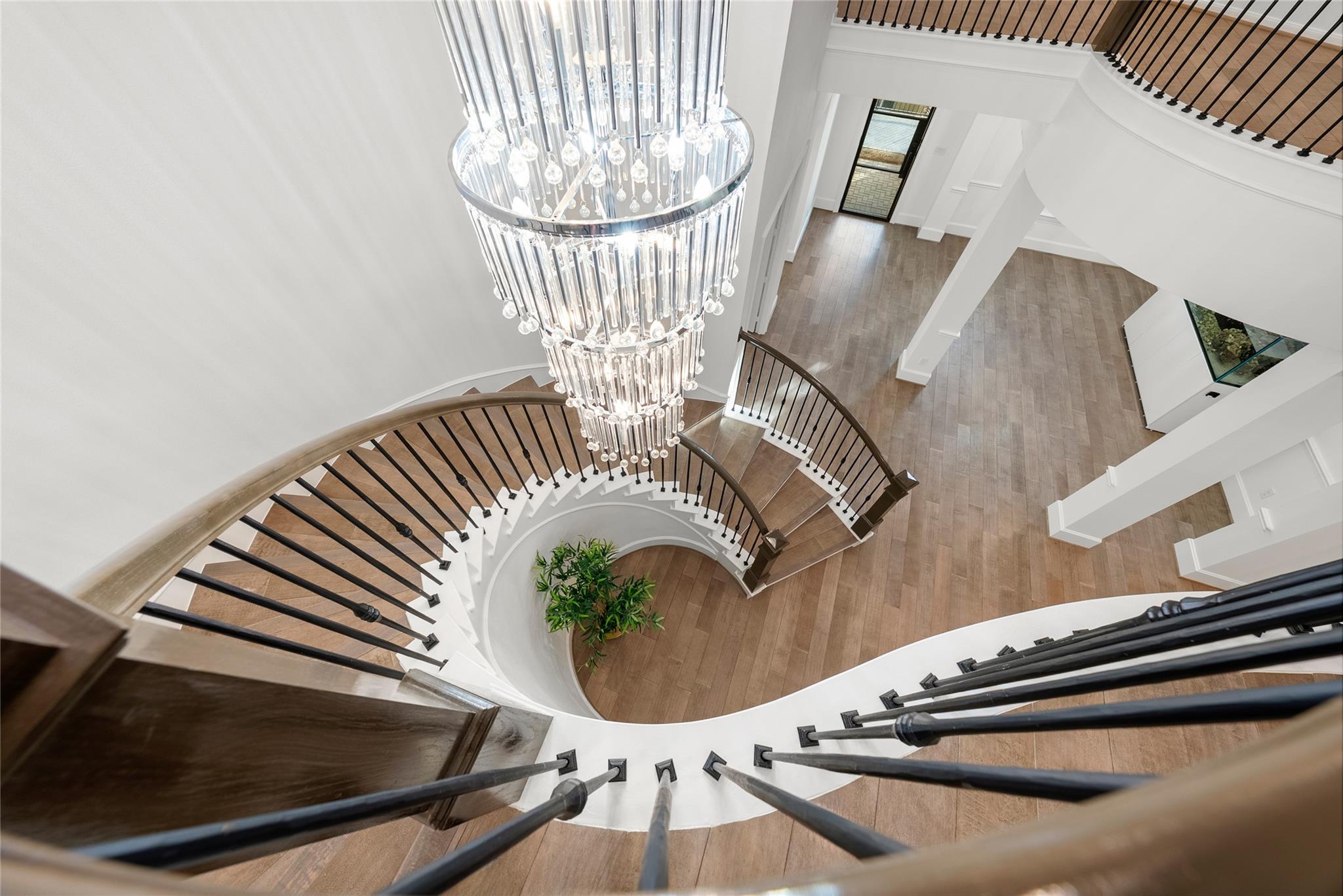 312 Bisset CT