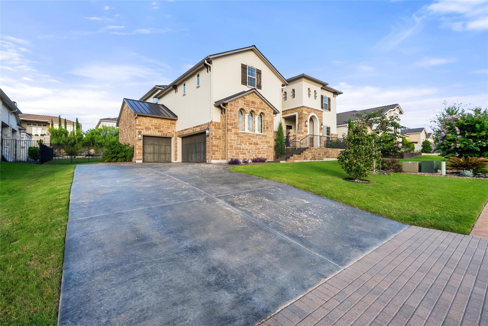 312 Bisset CT