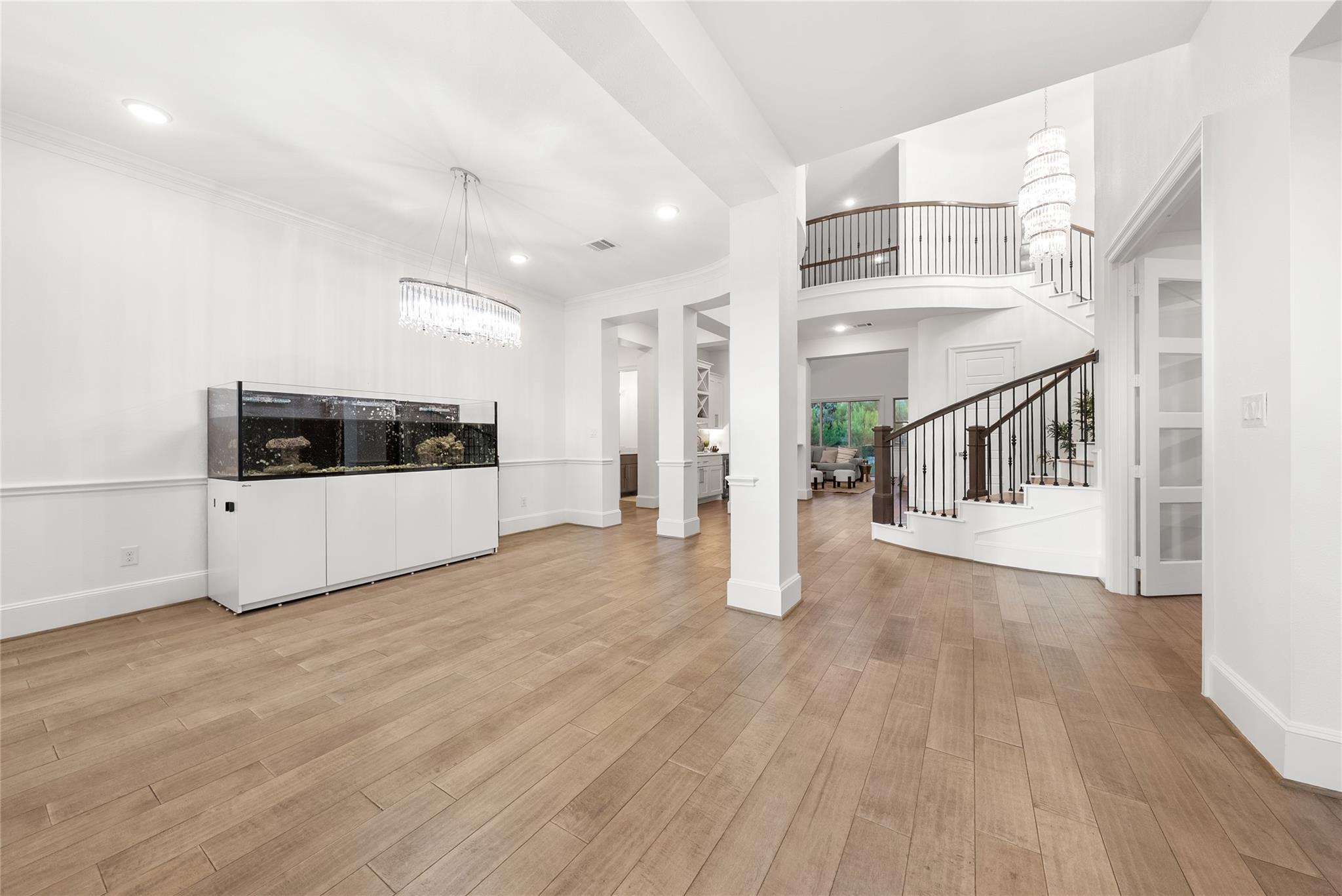 312 Bisset CT