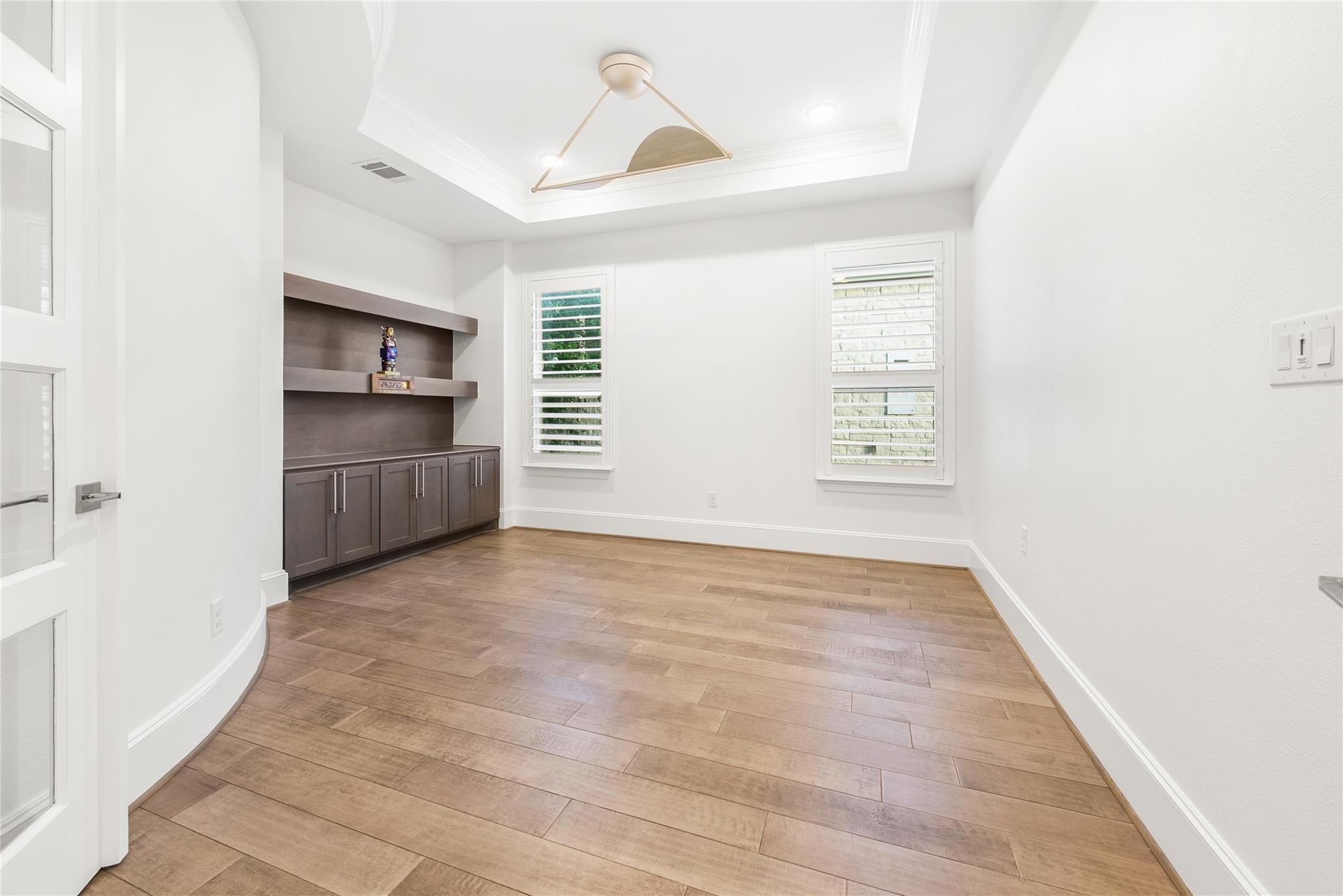 312 Bisset CT