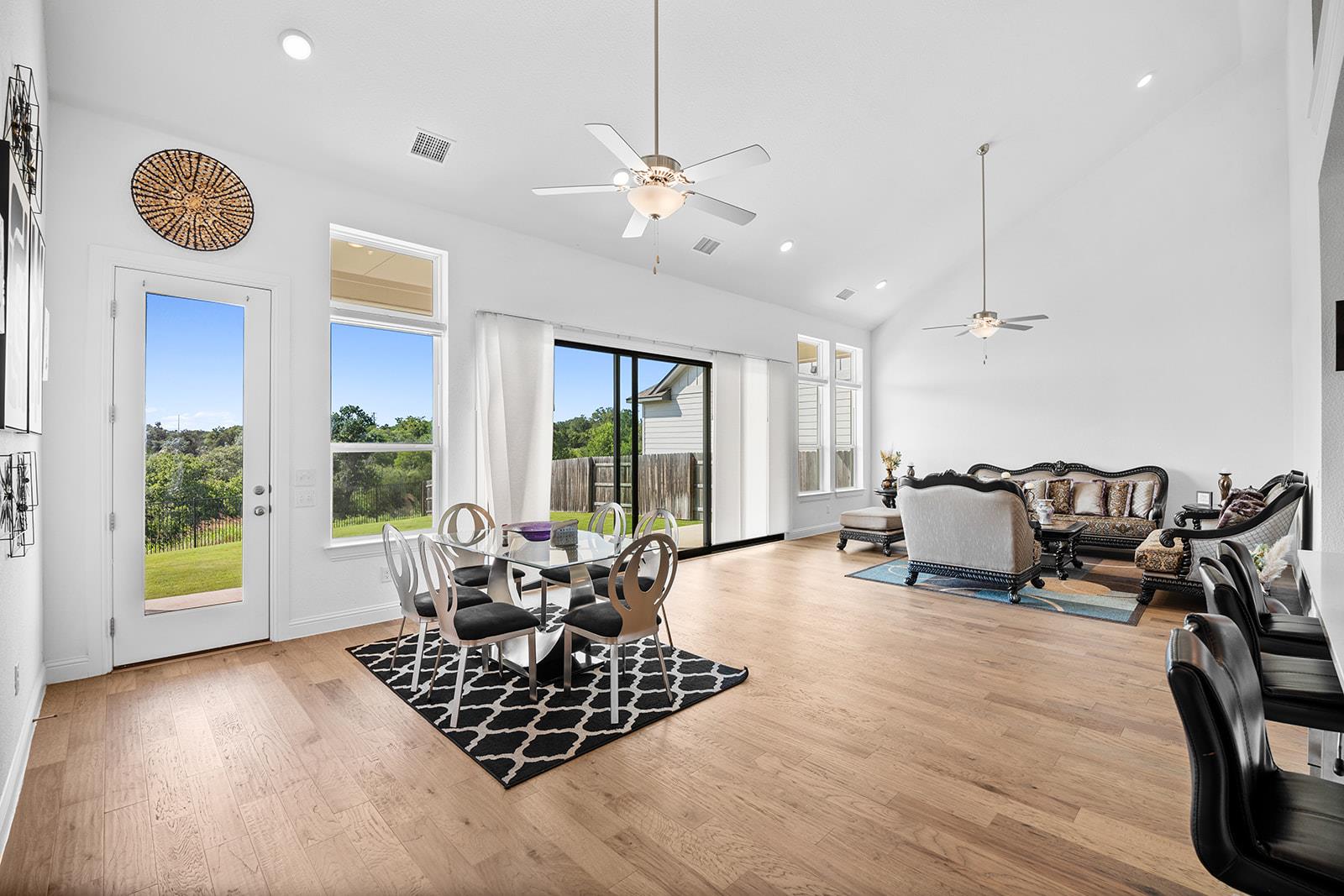 514 Round Valley TRL