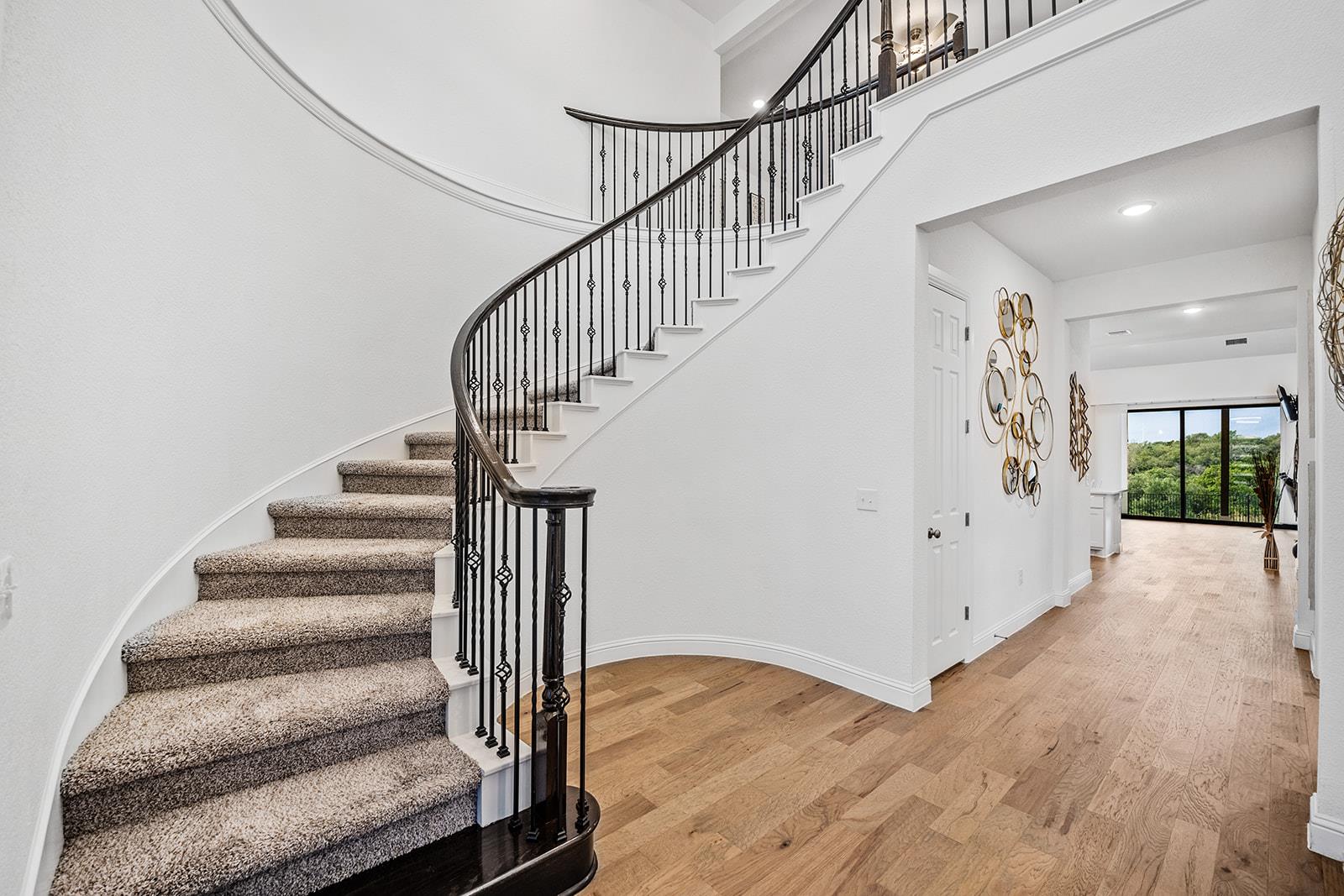 514 Round Valley TRL