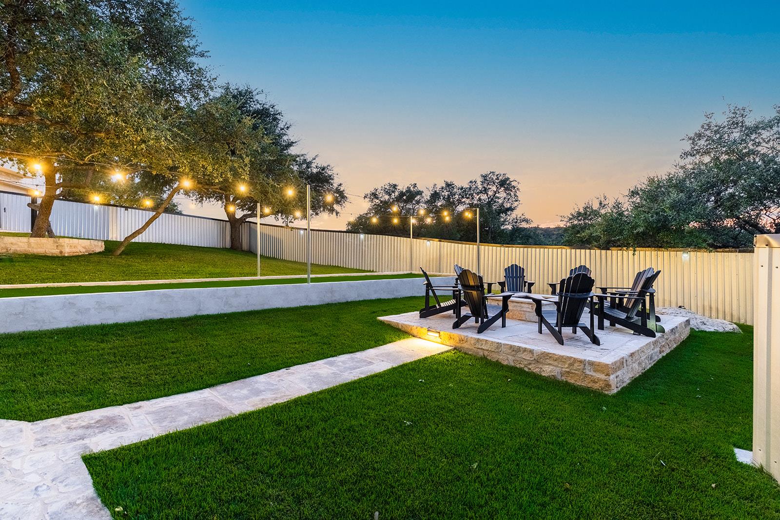 20516 Queen Bee LN