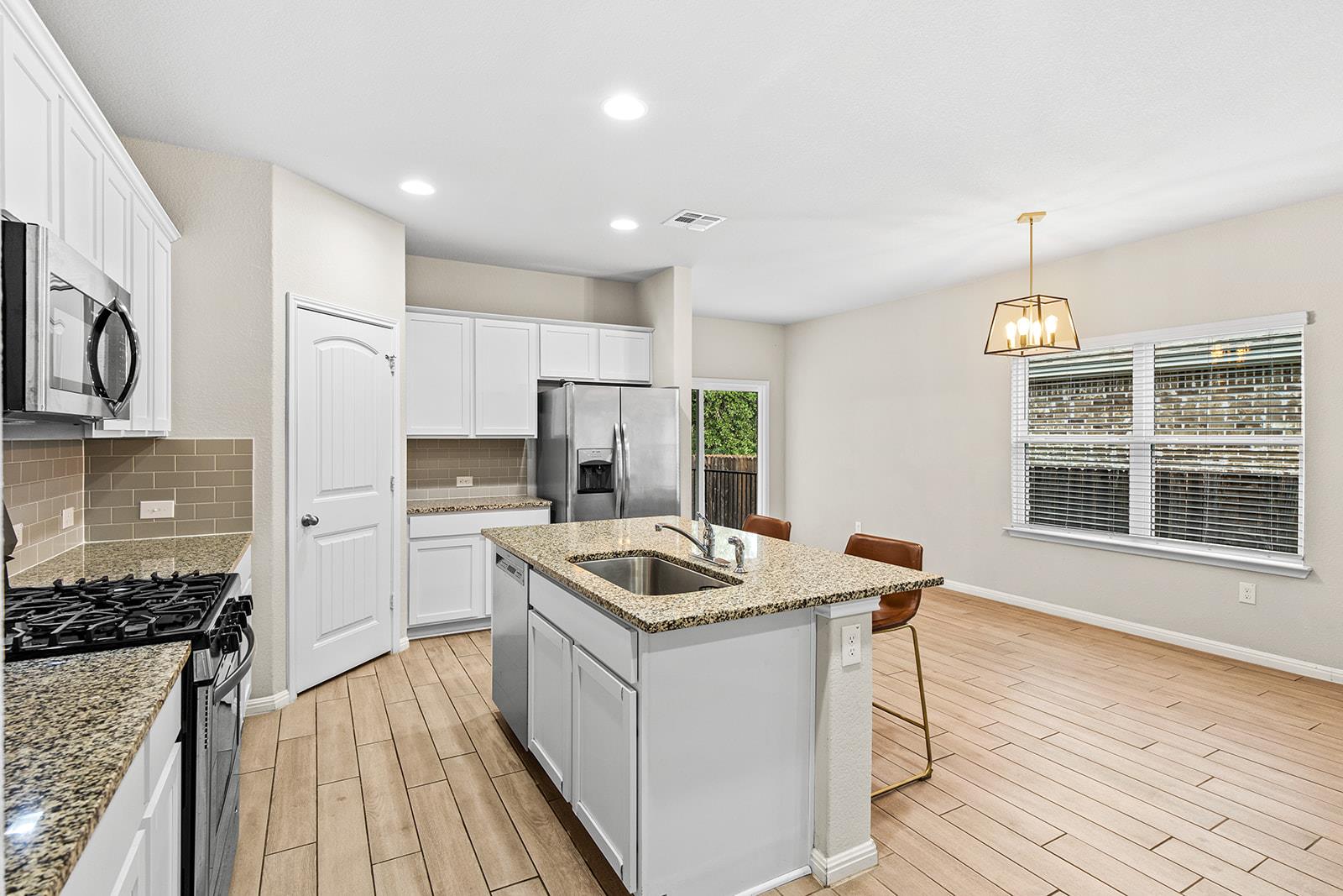 2324 Singletree BND