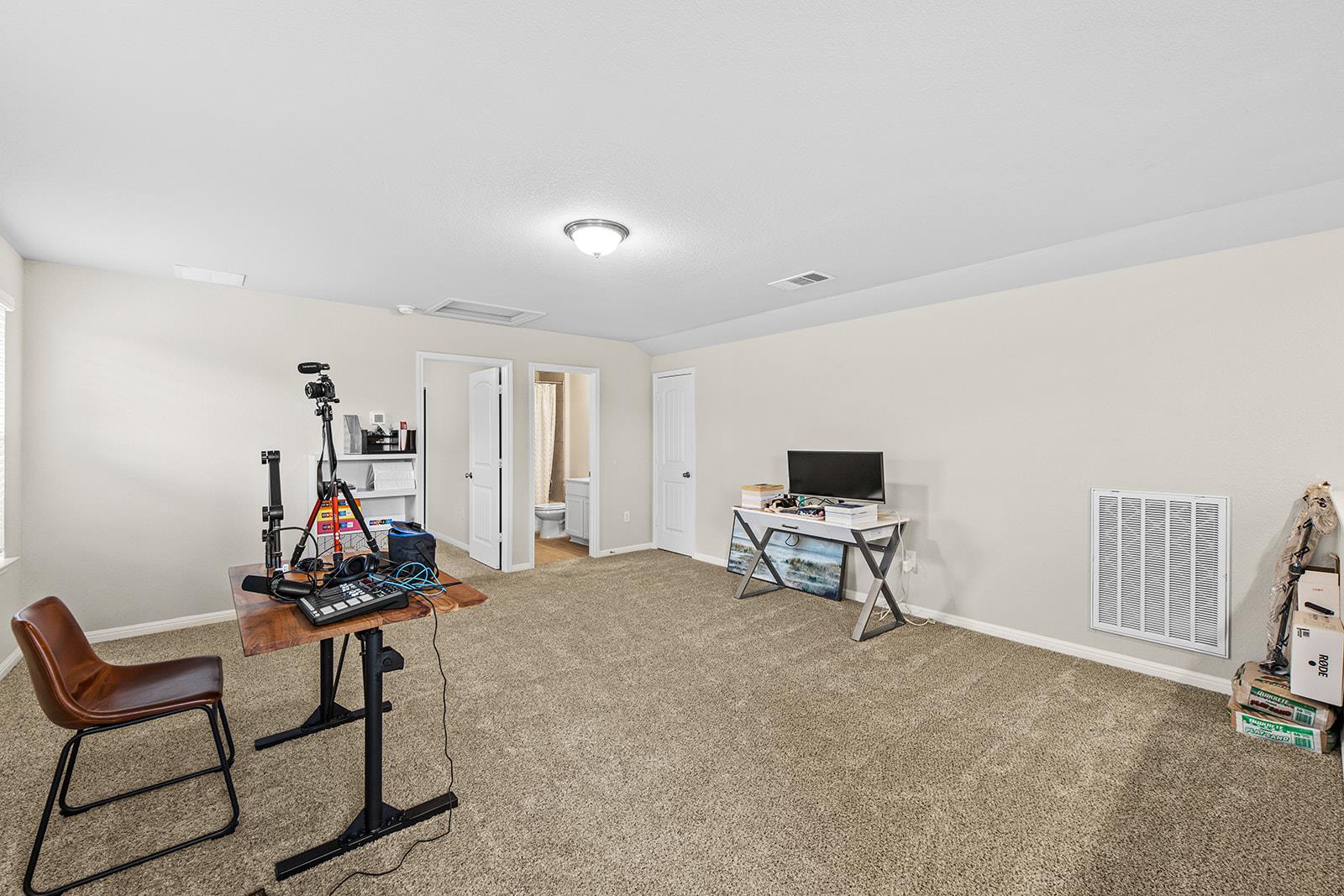 2324 Singletree BND
