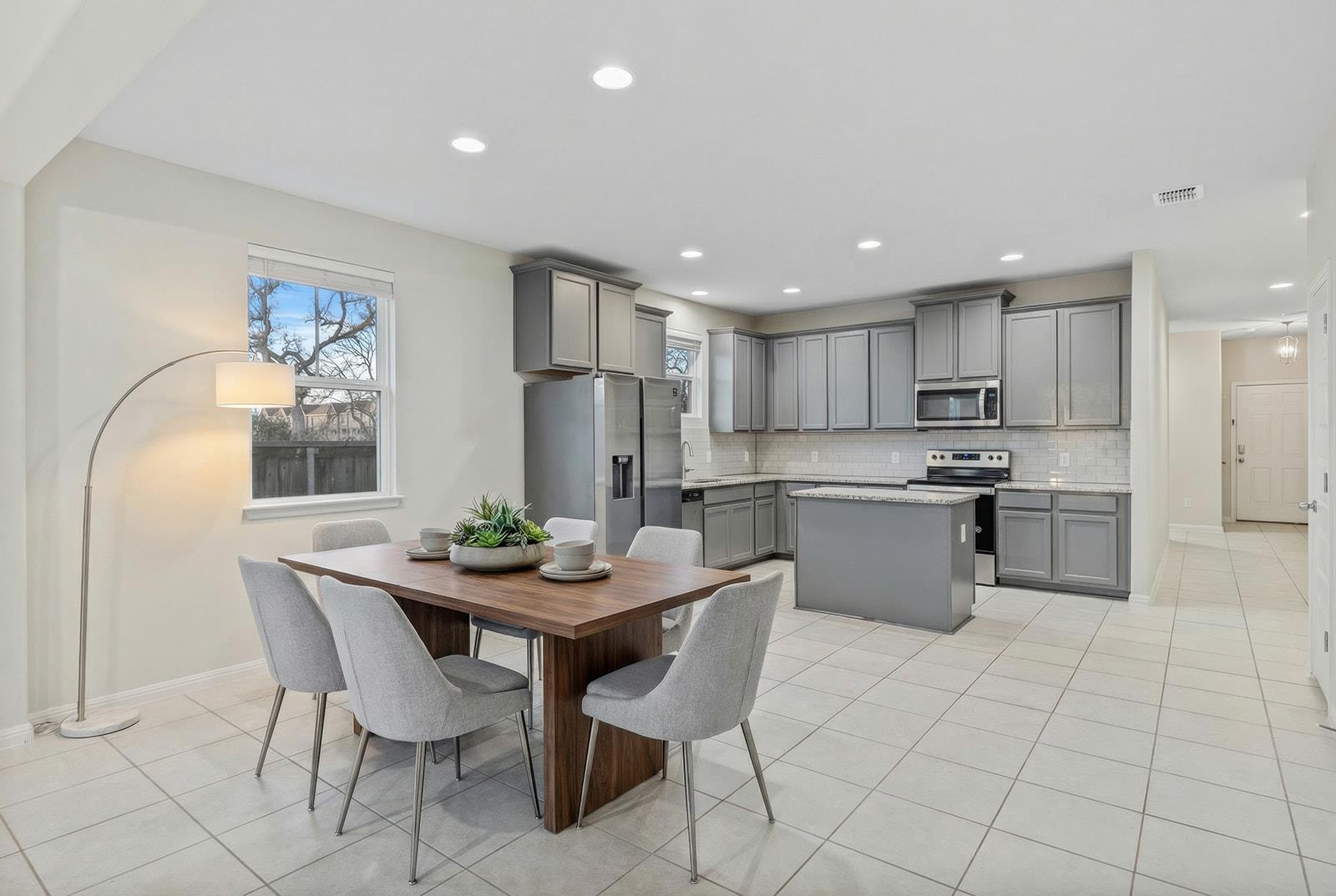 313 Michaelis DR