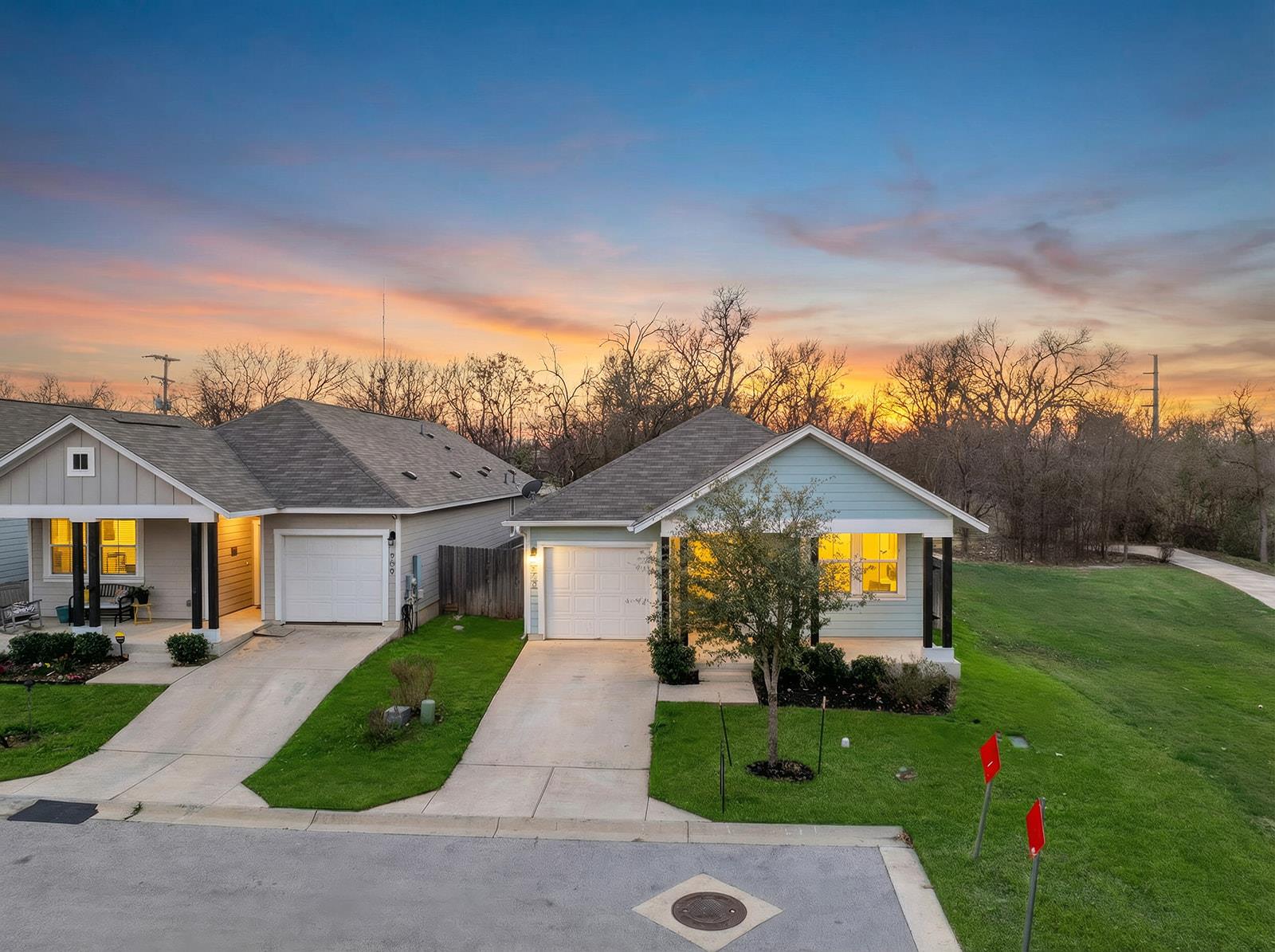 313 Michaelis DR